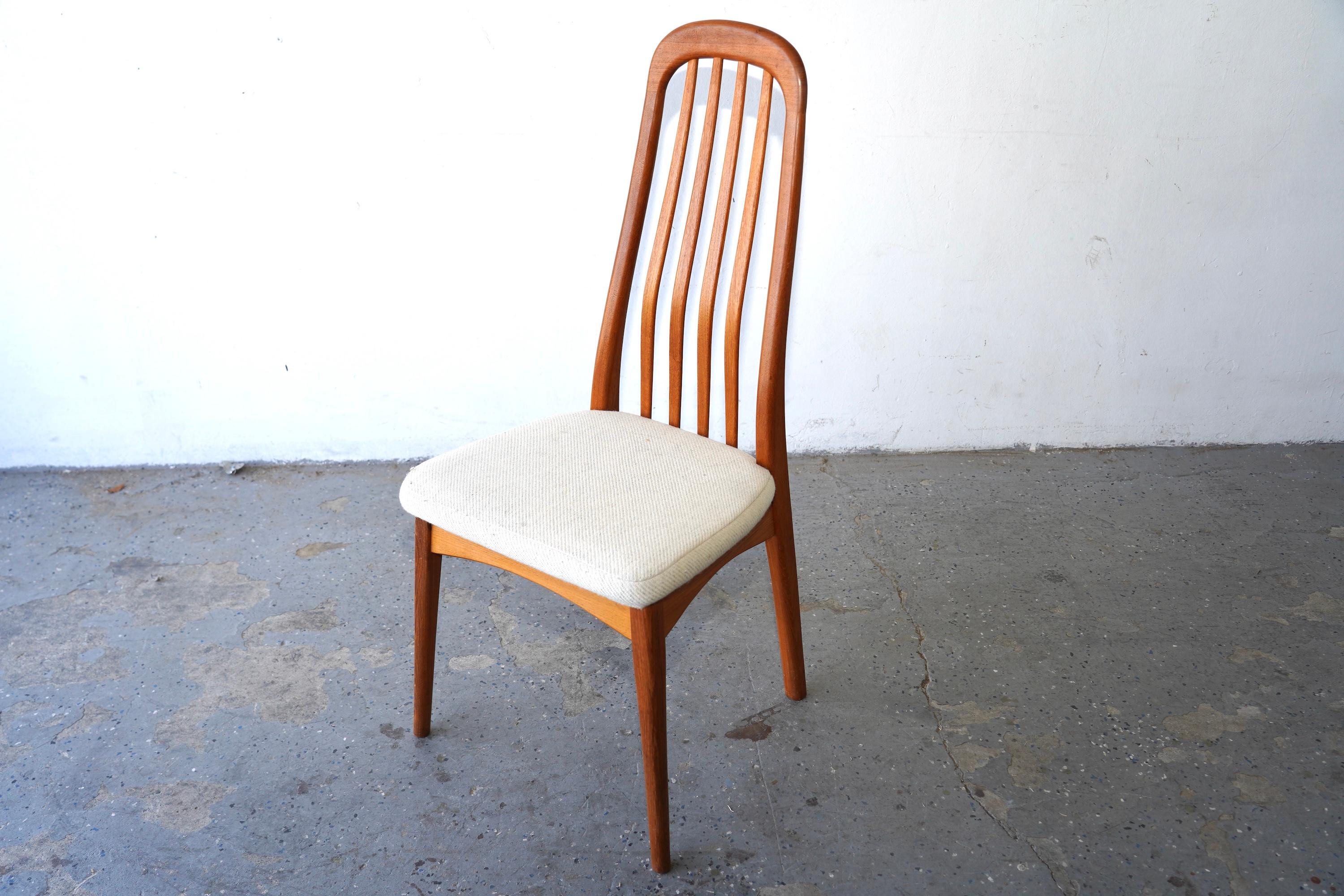 Mid Century Danish Modern Set of 6 Solid Teak Dining Chairs For Sale 2