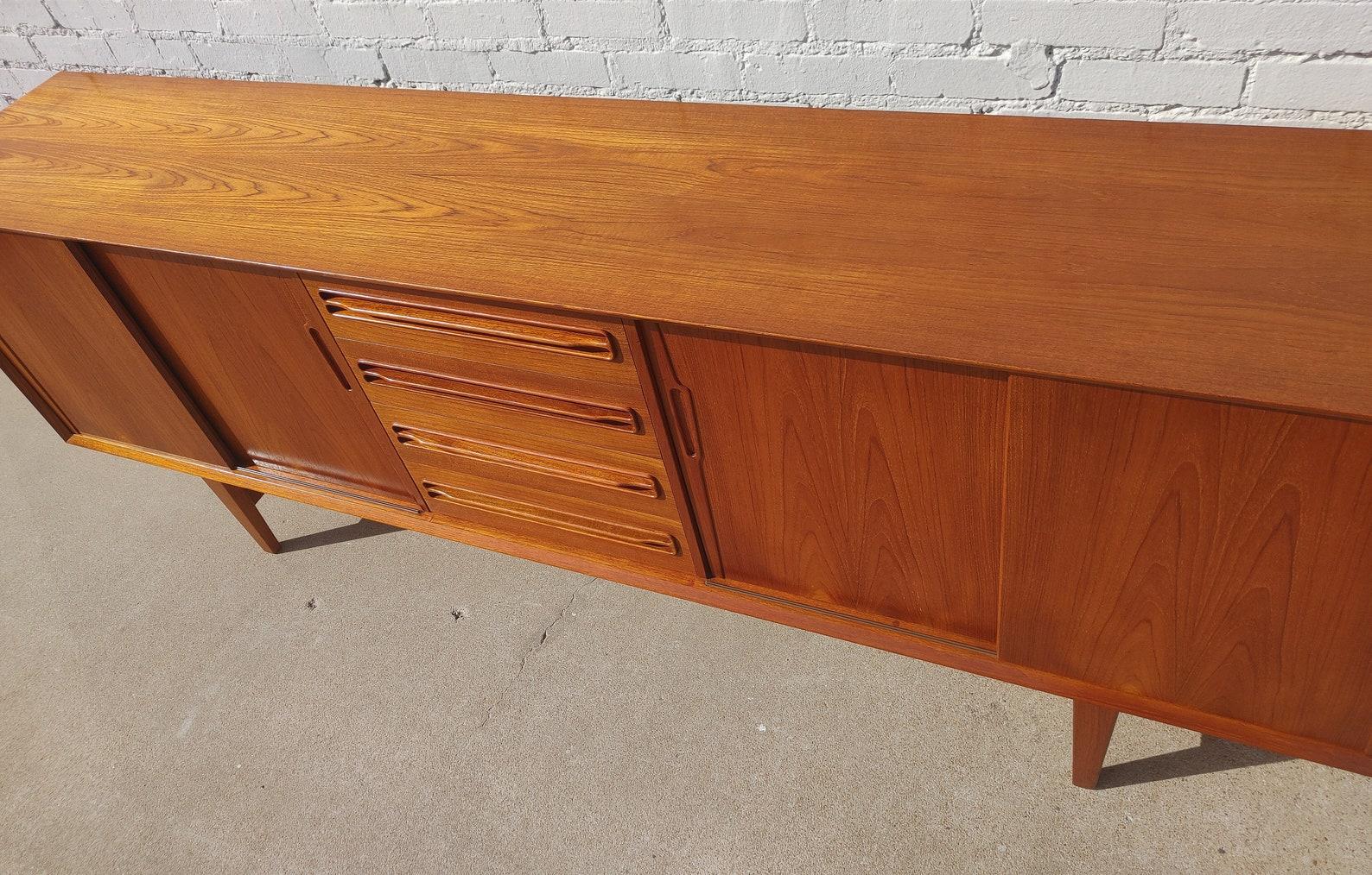 Mid Century Danish Modern Sideboard by Jensen & Molholm In Good Condition For Sale In Tulsa, OK