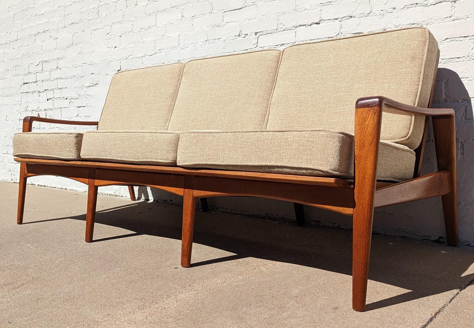 Mid Century Danish Modern Solid Teak Sofa by Arne Wahl Iversen In Good Condition In Tulsa, OK