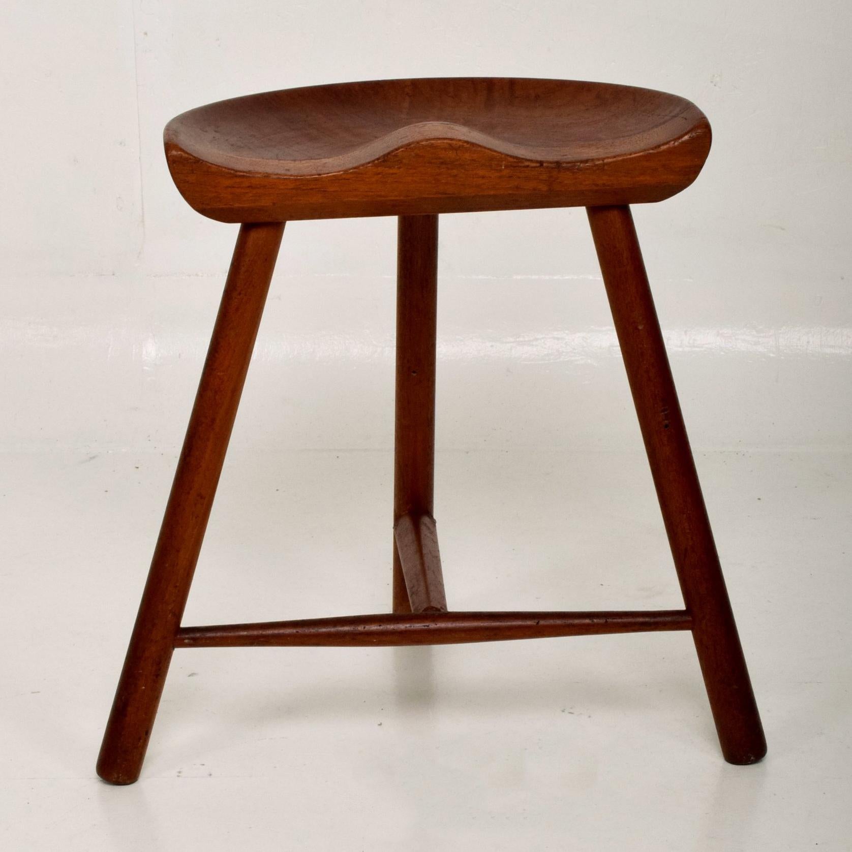 Scandinavian Sculpted Solid Teak Wood Modern Low COUNTER STOOL 1950s In Good Condition In Chula Vista, CA