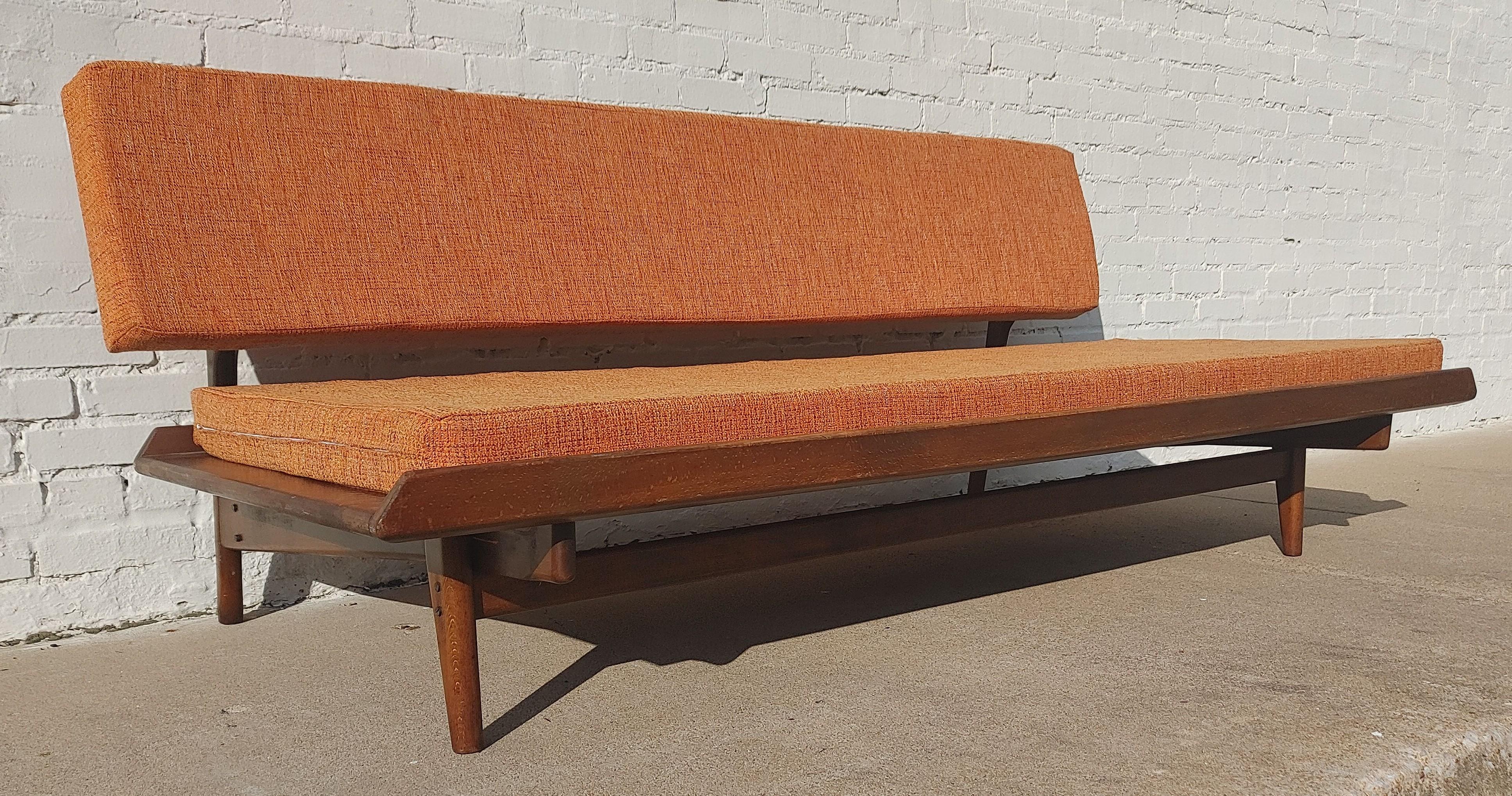 Mid Century Danish Modern Solid Walnut Daybed Sofa Attributed to Grete Jalk For Sale 7