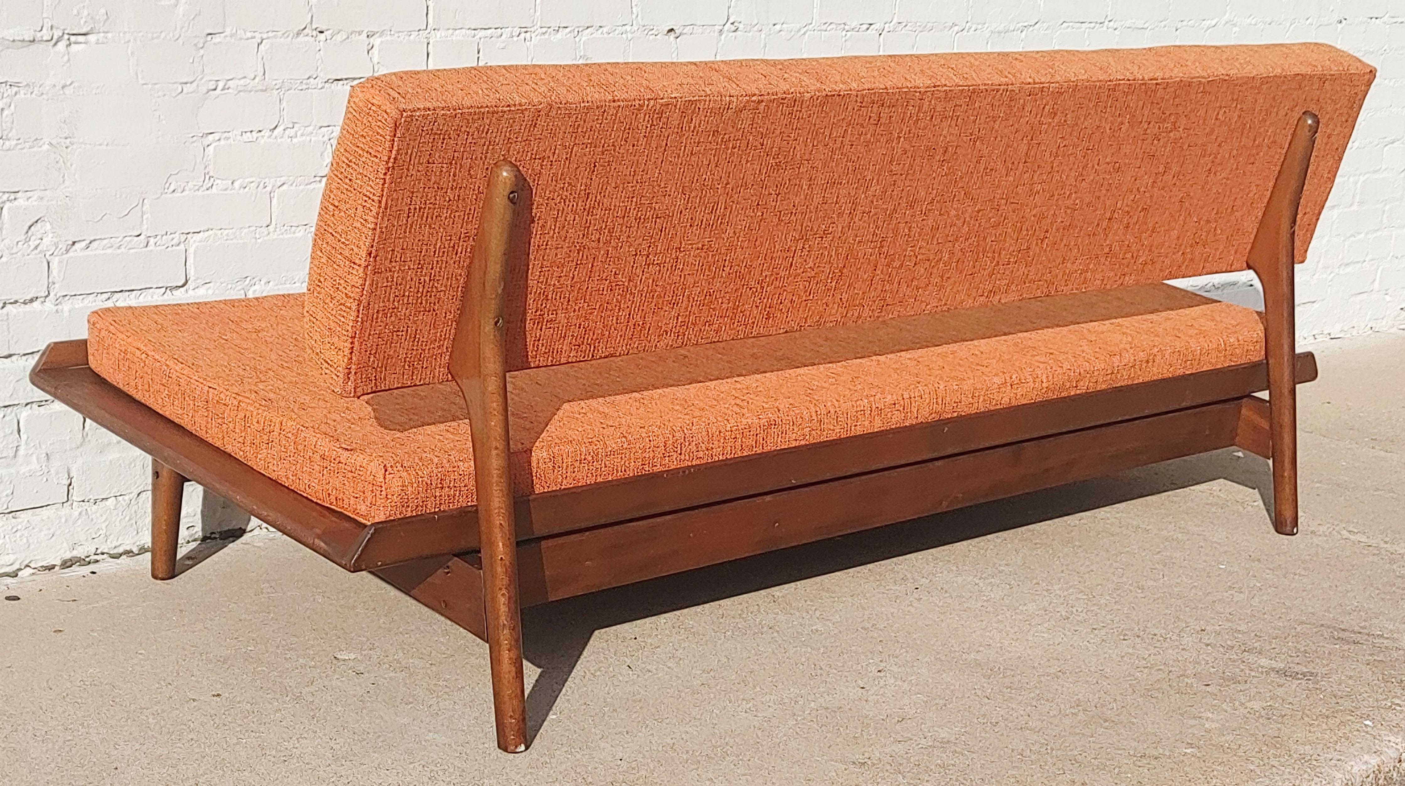Mid Century Danish Modern Solid Walnut Daybed Sofa Attributed to Grete Jalk For Sale 3