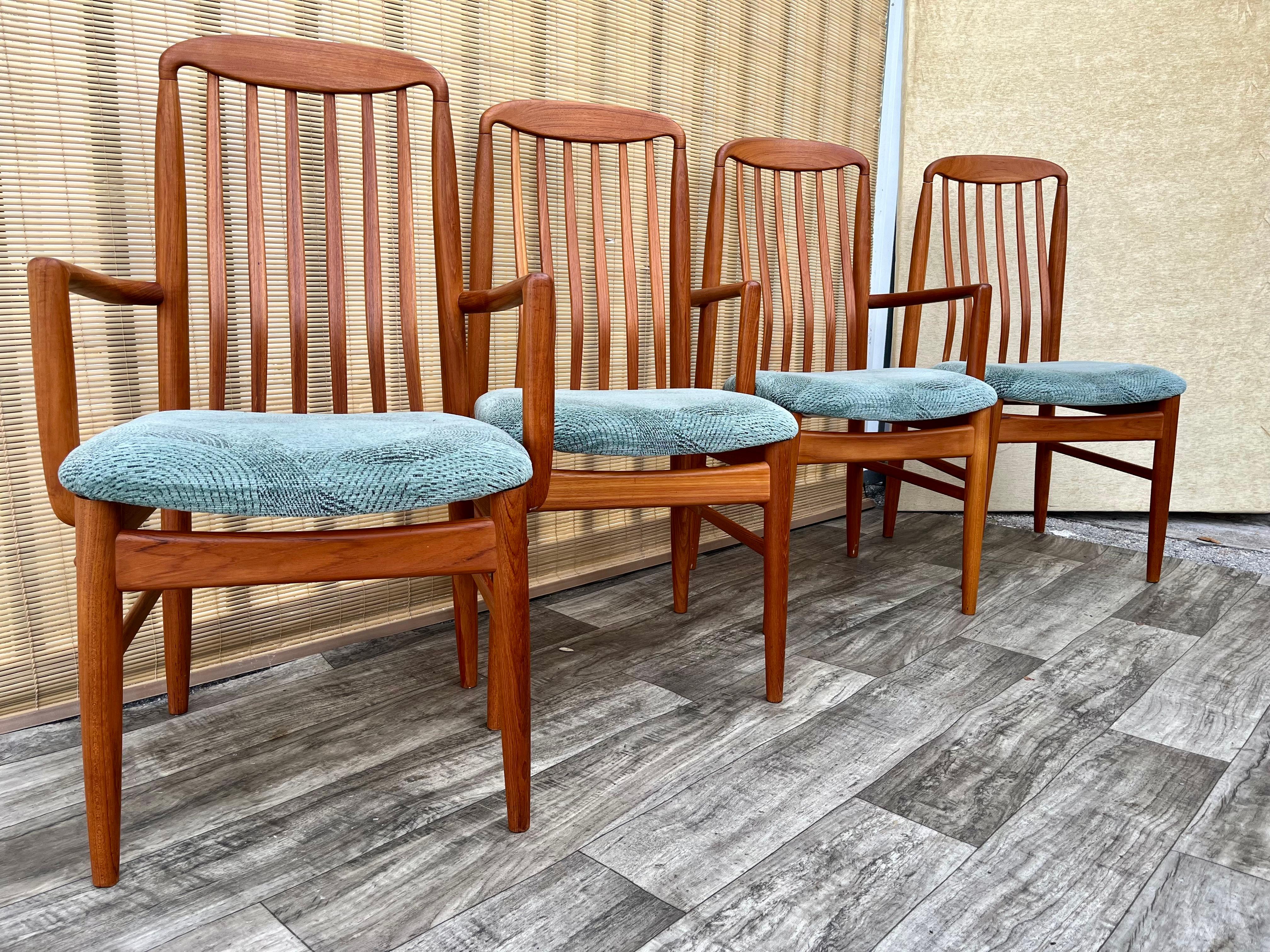 Scandinavian Modern Mid-Century Danish Modern Style Dining Chairs by Benny Linden Design. Set of 4
