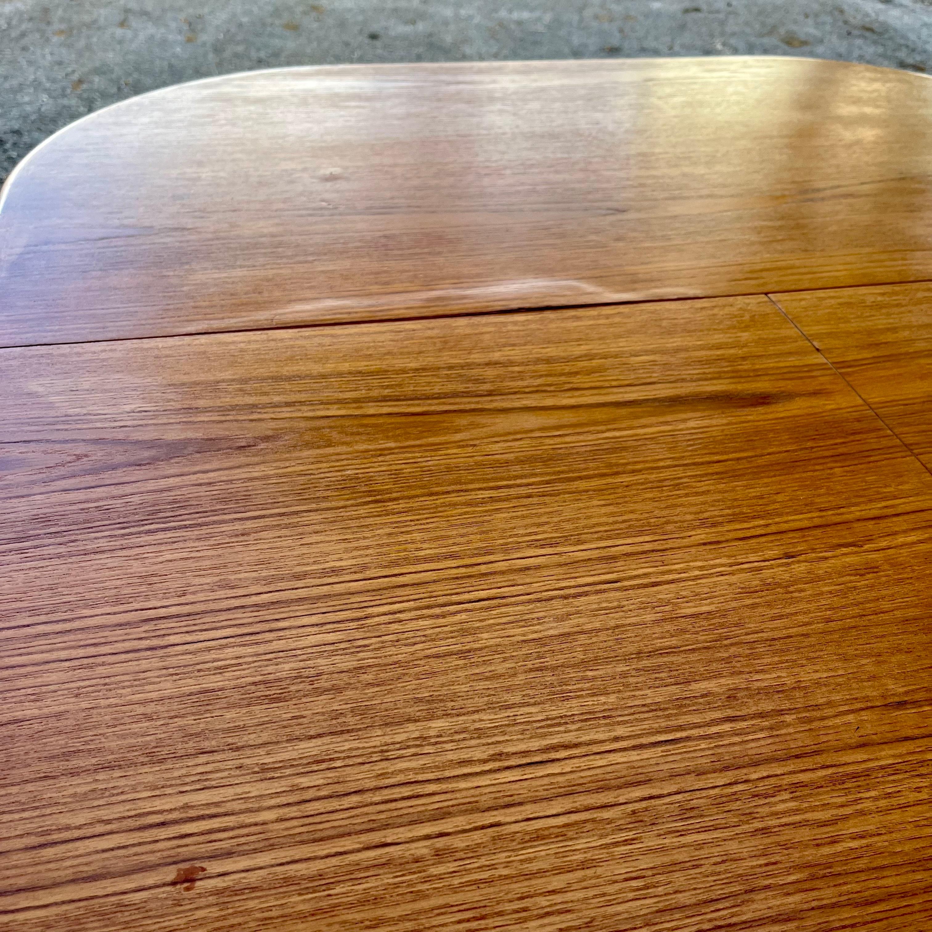 Mid Century Danish Modern Style Teak Extendable Dining Table. Circa 1970s 5