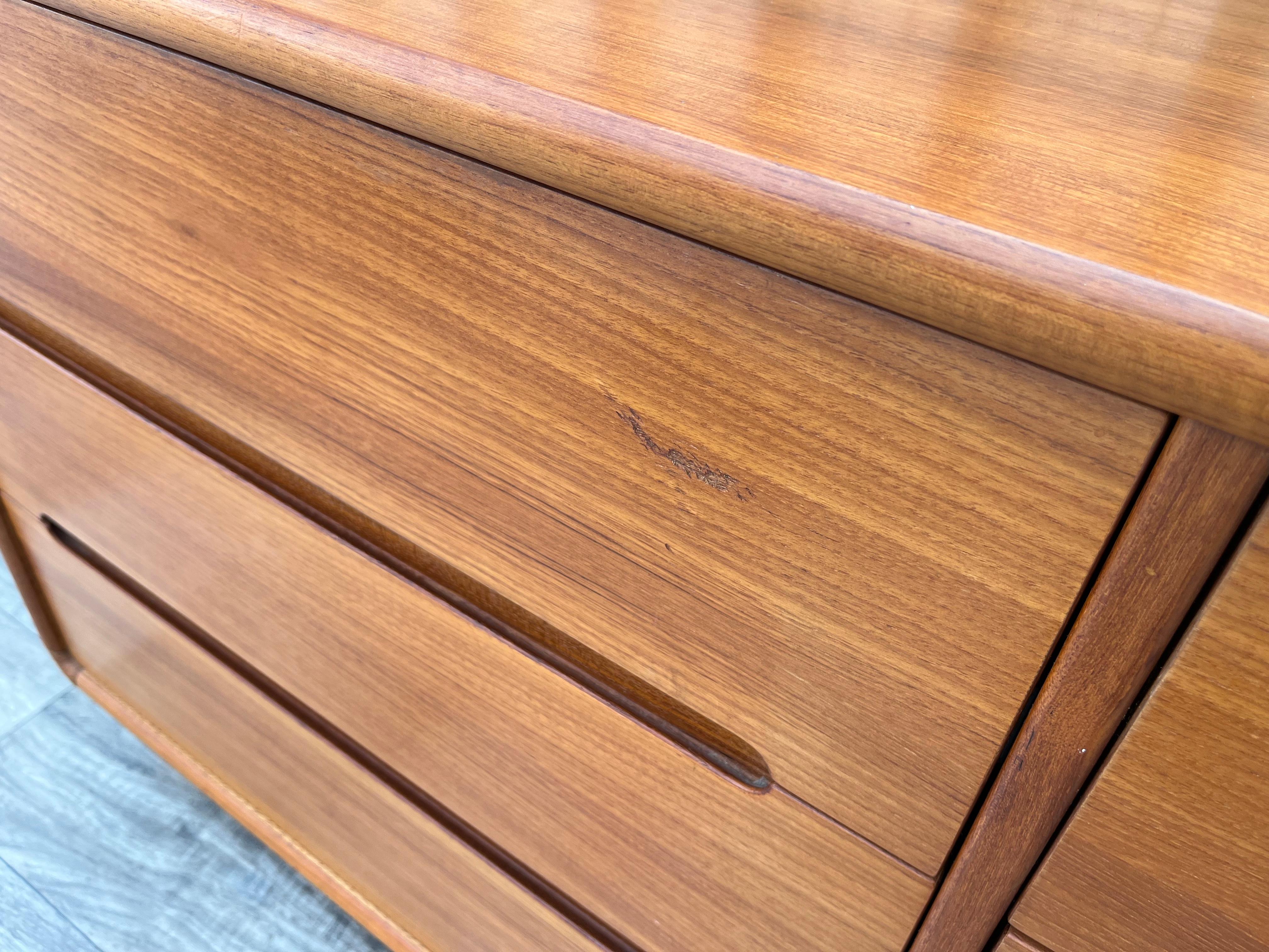 Midcentury Danish Modern Style Triple Dresser by Sun Cabinet Co. circa 1980s 6