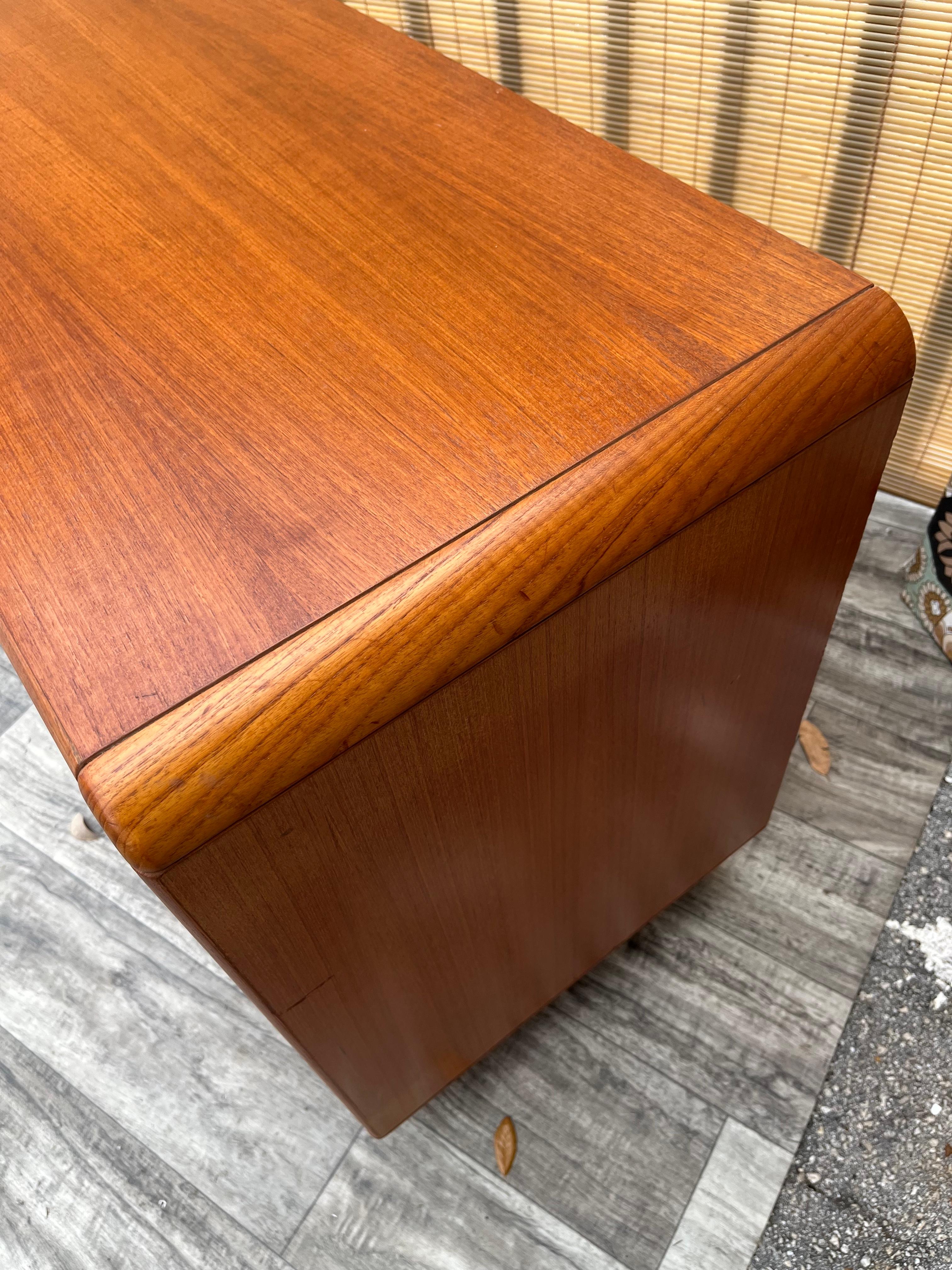 Midcentury Danish Modern Style Triple Dresser by Sun Cabinet Co. circa 1980s 9
