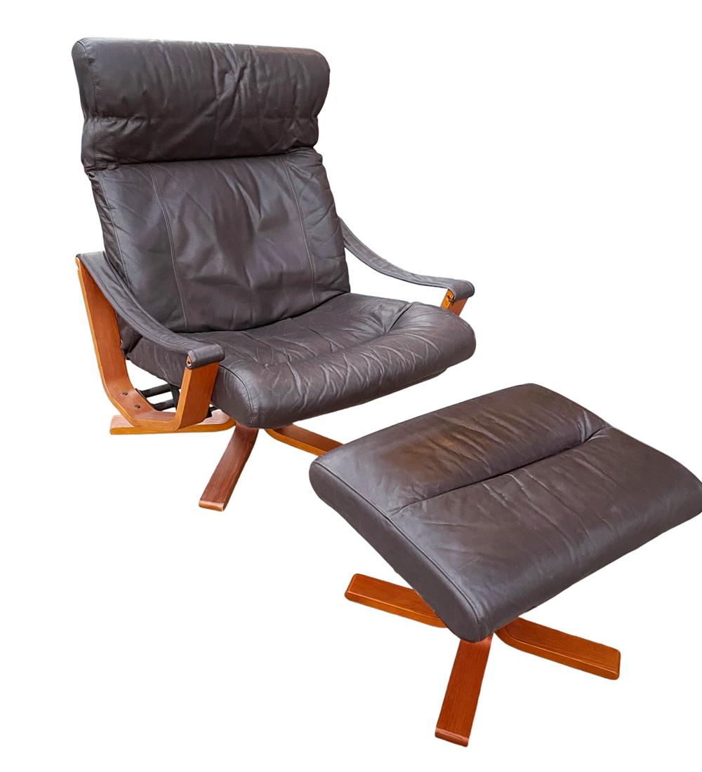 Scandinavian Modern Mid Century Danish Modern Swivel Reclining Lounge Chair in Brown Leather For Sale