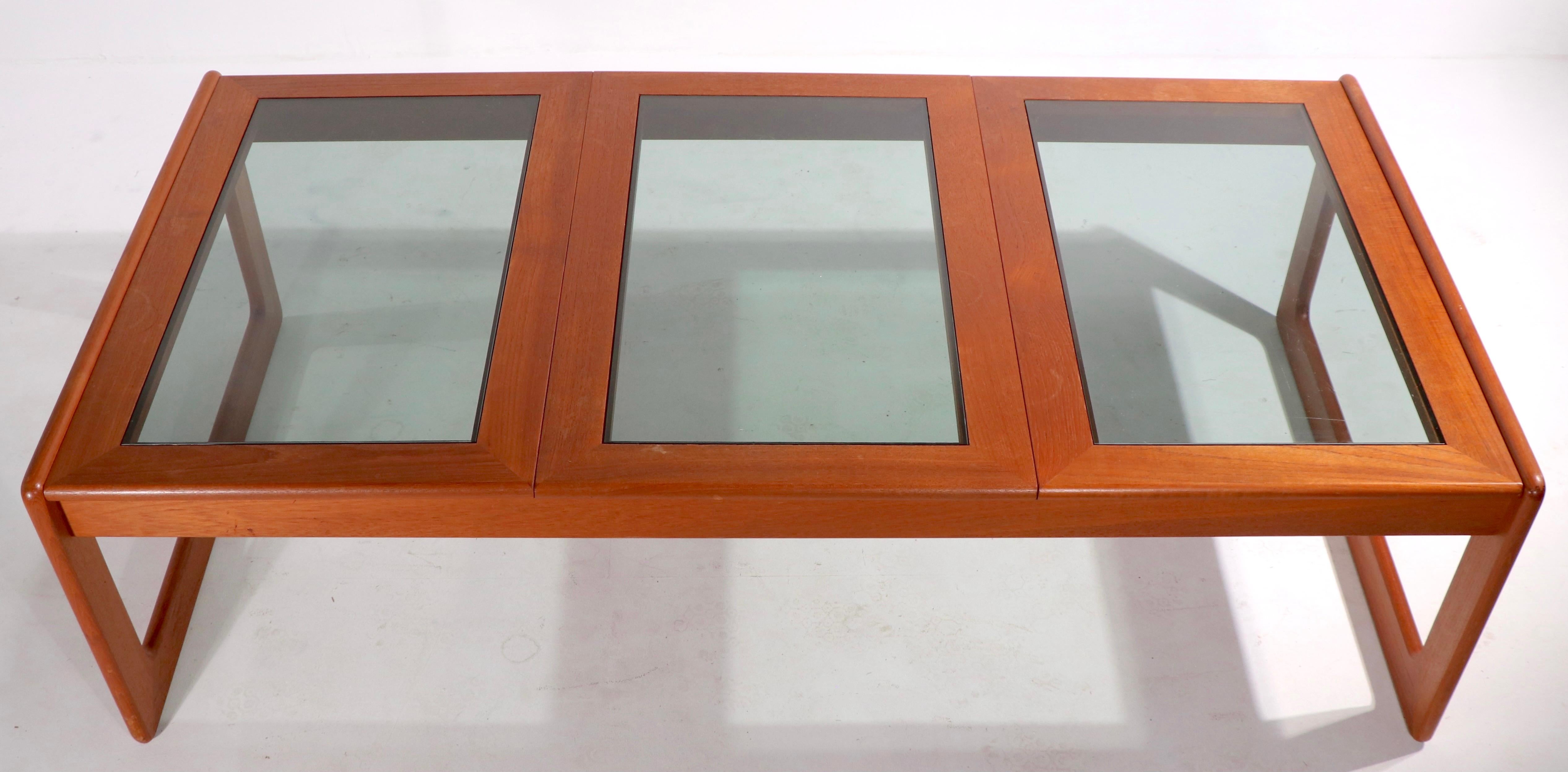 Mid Century Danish Modern Table by Komfort In Good Condition For Sale In New York, NY