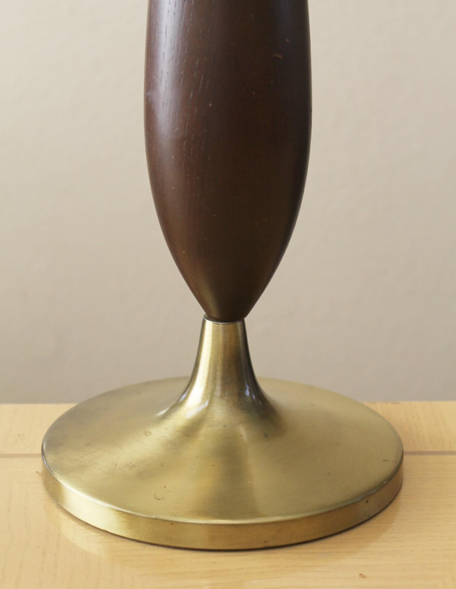 Hand-Carved Mid Century Danish Modern Table Lamp! Gerald Thurston Era 1950s Brass & Wood For Sale