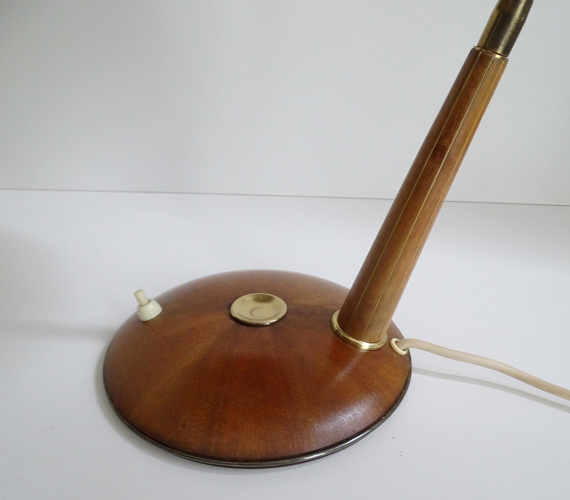 1960s Scandinavian Modern Table Lamp by Temde For Sale 11