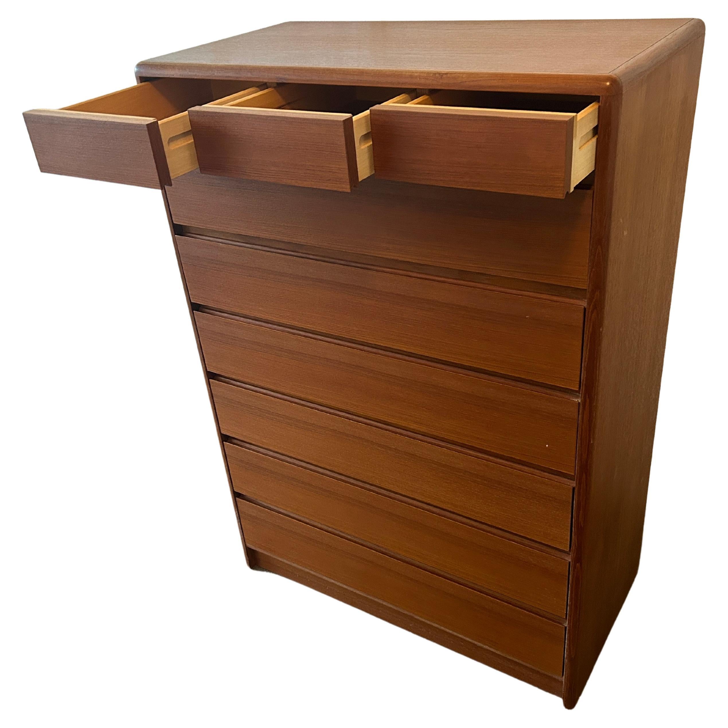 9 drawer dresser tall