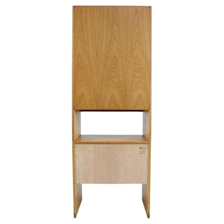 Danese Armadio alto e stretto del Mid Century Danish Modern con 5 cassetti di Aksel Kjersgaard in vendita