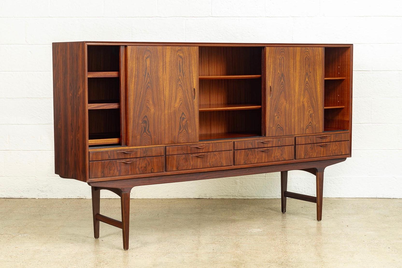 Midcentury Danish Modern Tall Rosewood Credenza Sideboard Buffet Cabinet, 1960s In Good Condition In Detroit, MI