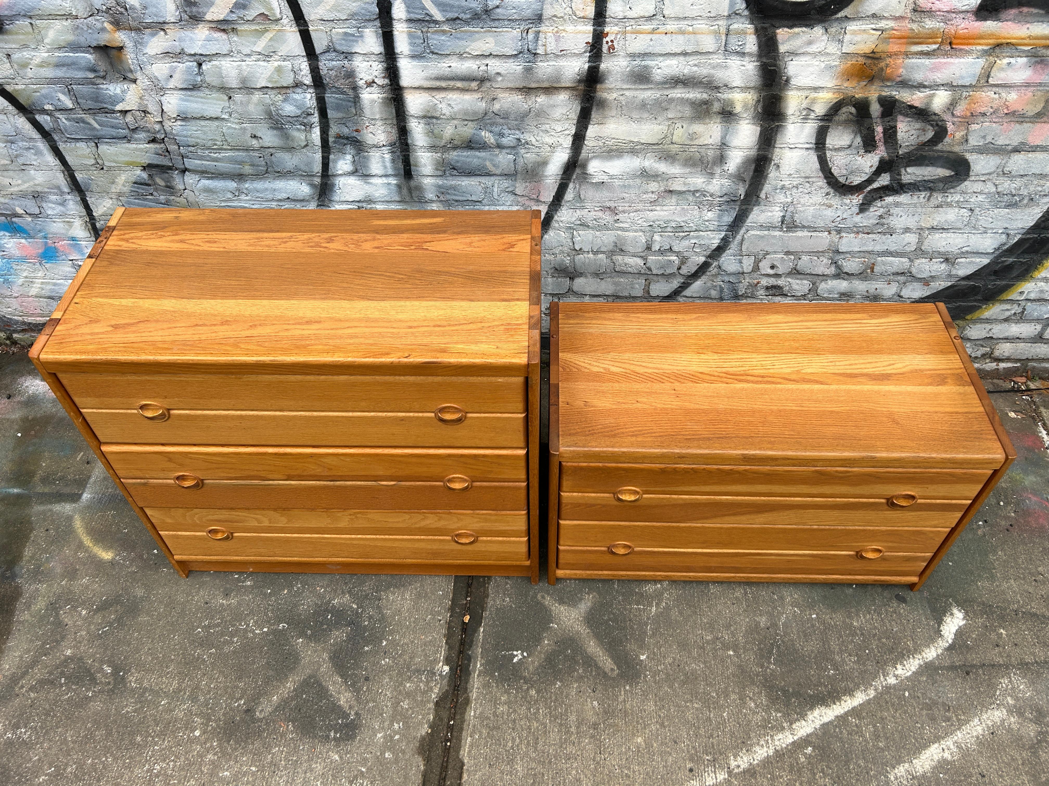 Mid-Century Danish Modern tall solid Oak 5 Drawer dresser Denmark 2