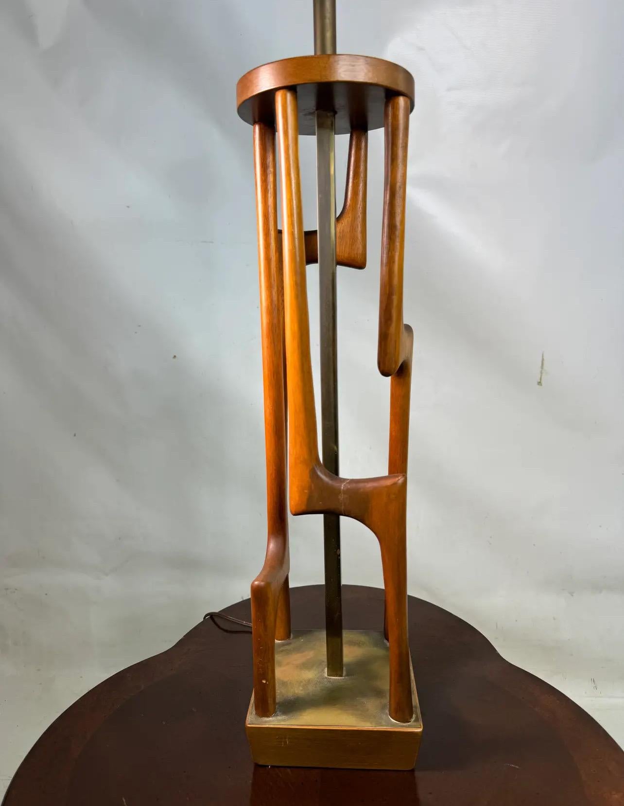 Mid Century Danish Modern Tall Teak and Brass Sculptural Table Lamp For Sale 3