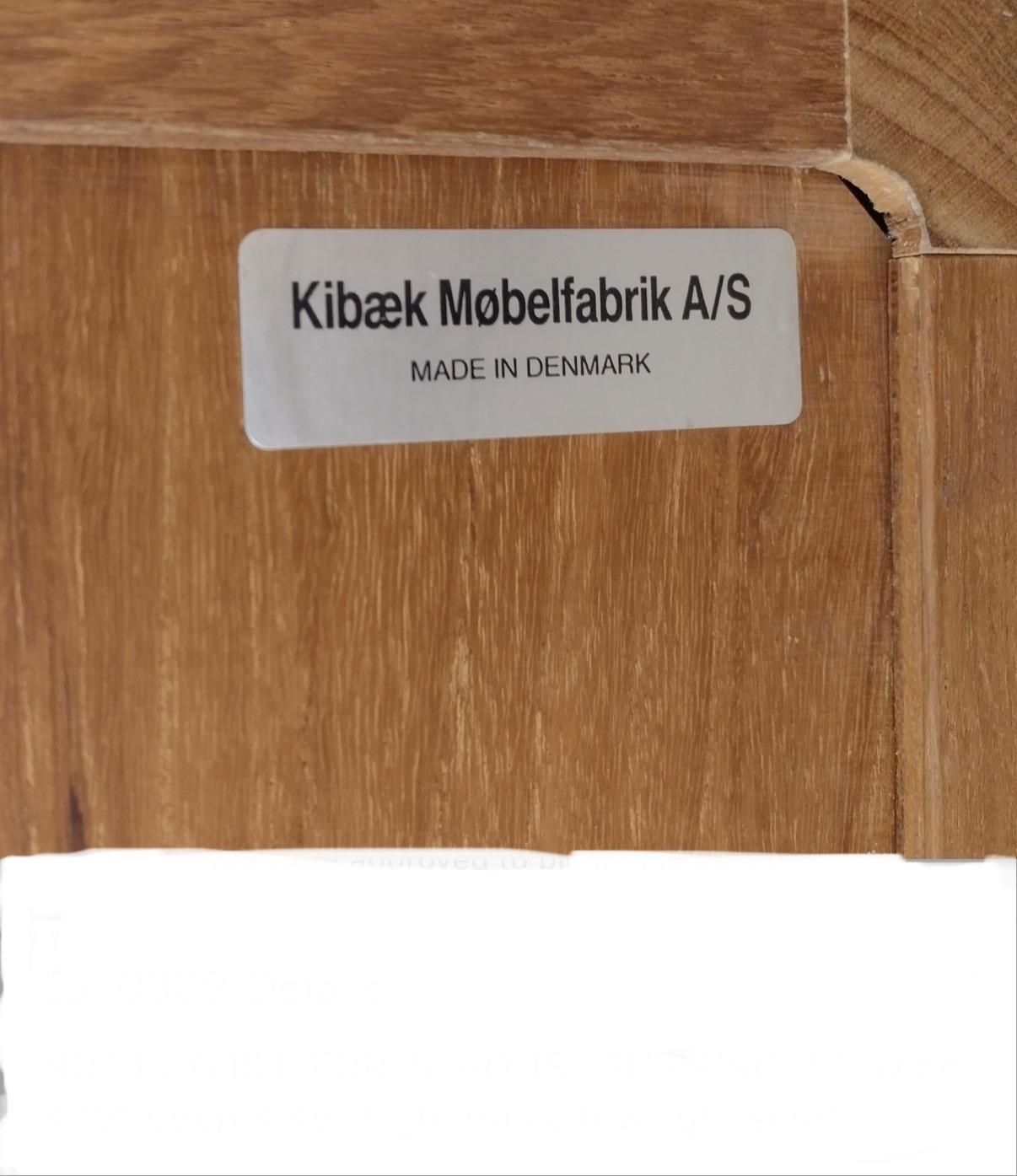 Falegnameria Metà secolo danese moderno Tall wide Teak Dresser Armadio 8 cassetti in vendita