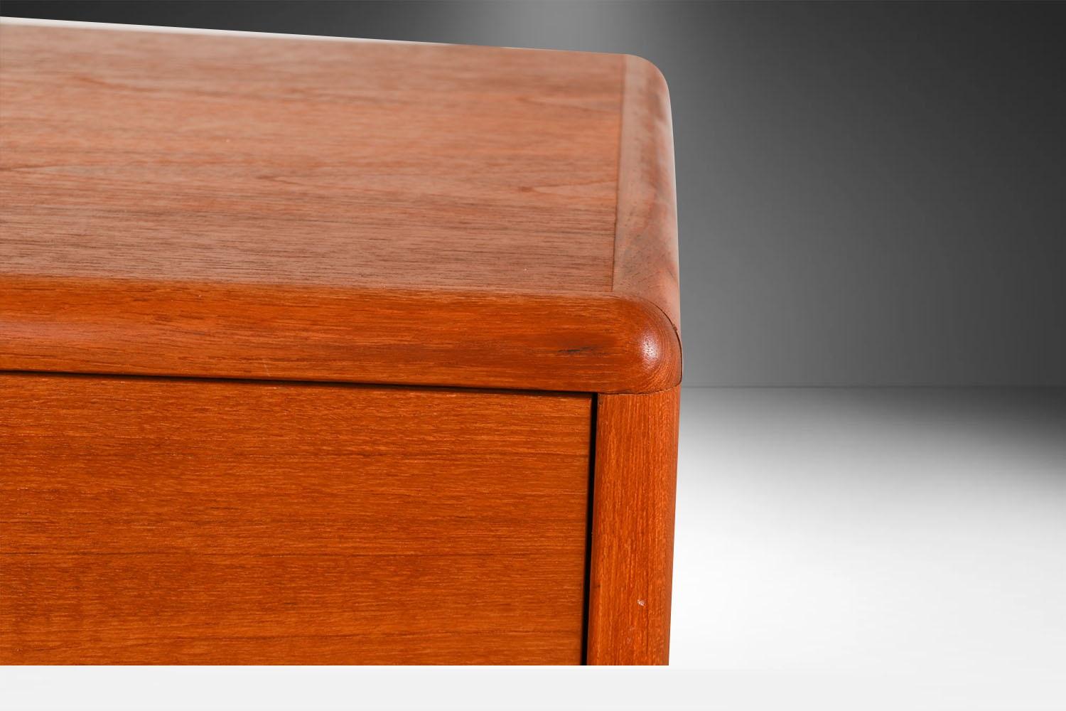 Mid Century Danish Modern Teak 10 Drawer Dresser Denmark For Sale 5