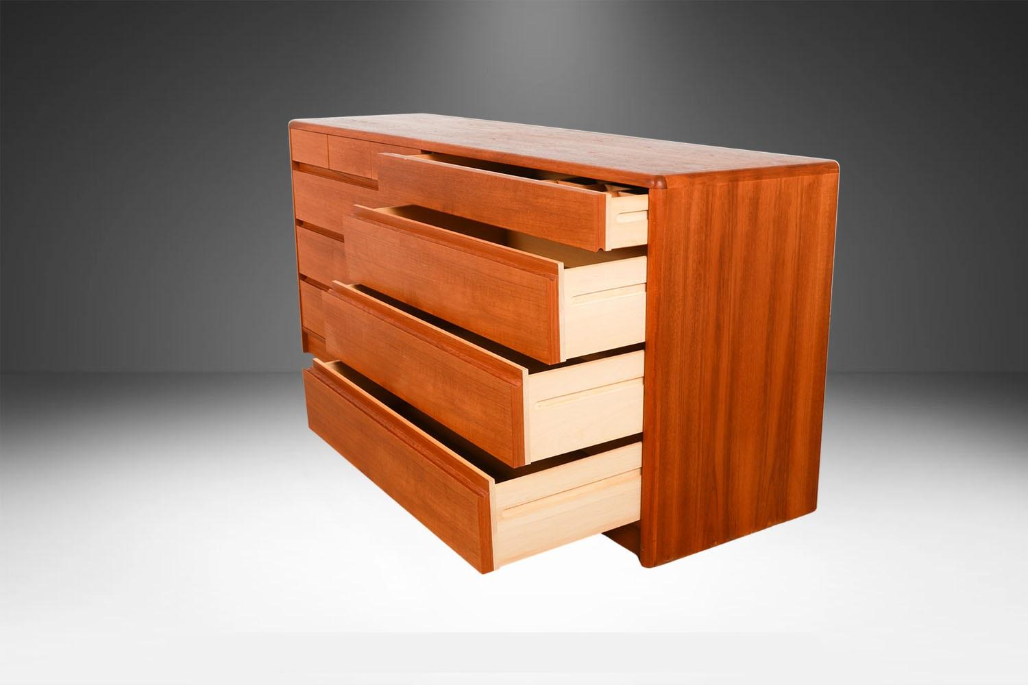 20th Century Mid Century Danish Modern Teak 10 Drawer Dresser Denmark For Sale