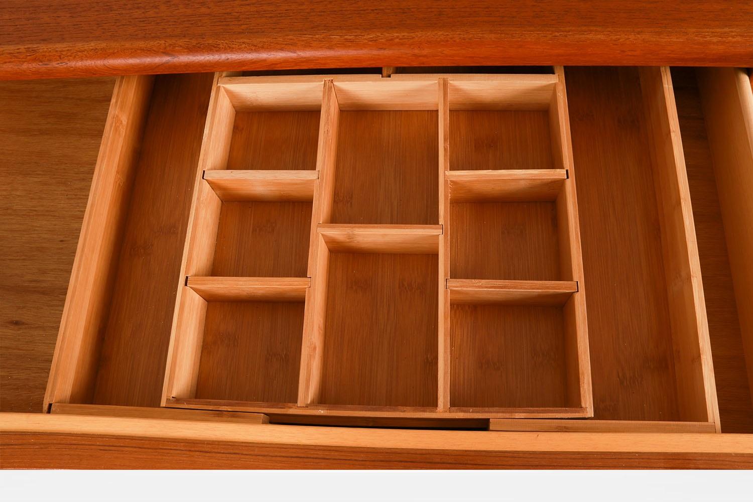 Mid Century Danish Modern Teak 10 Drawer Dresser Denmark For Sale 2