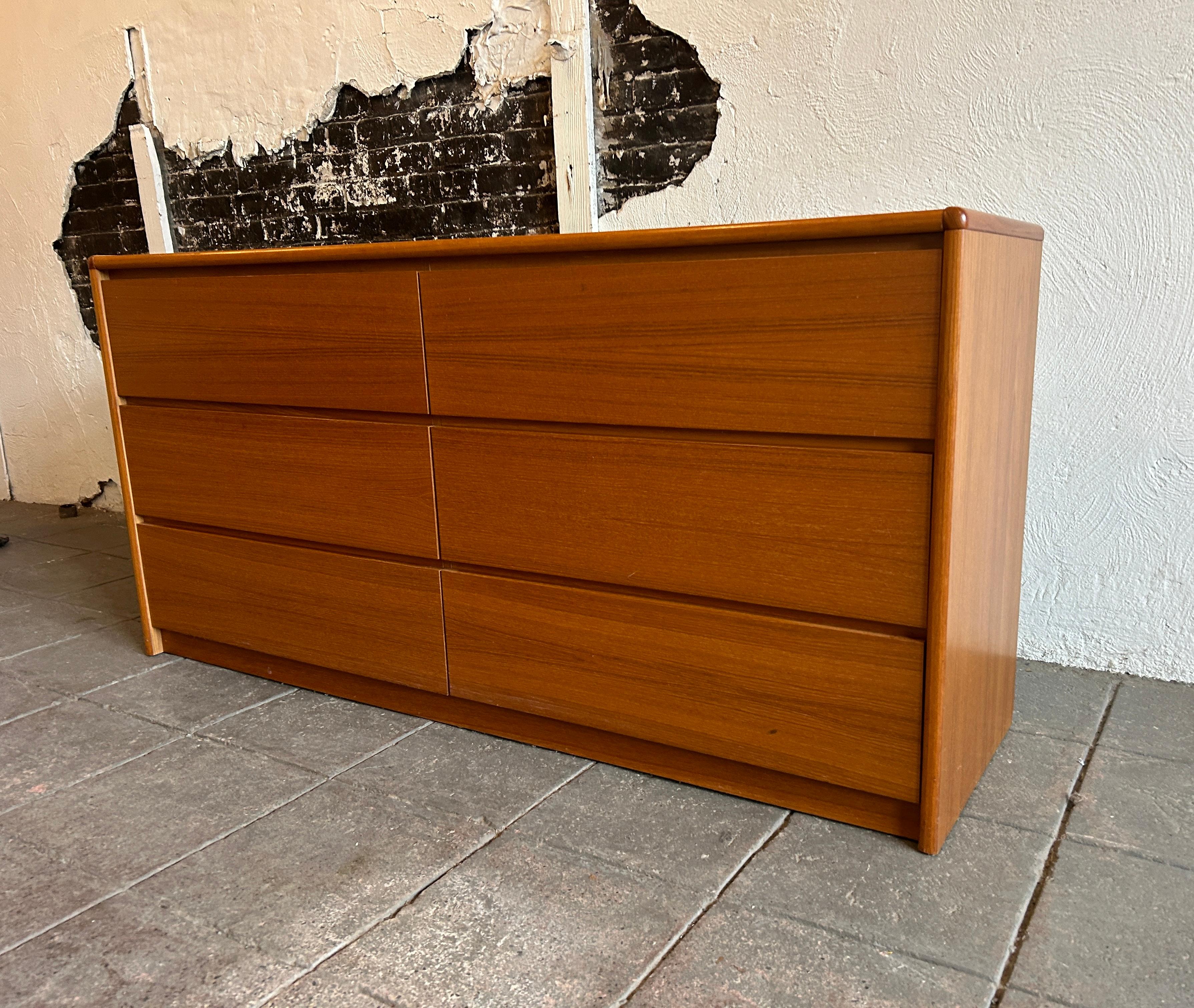 Woodwork Mid century Danish modern Teak 6 drawer dresser credenza  For Sale