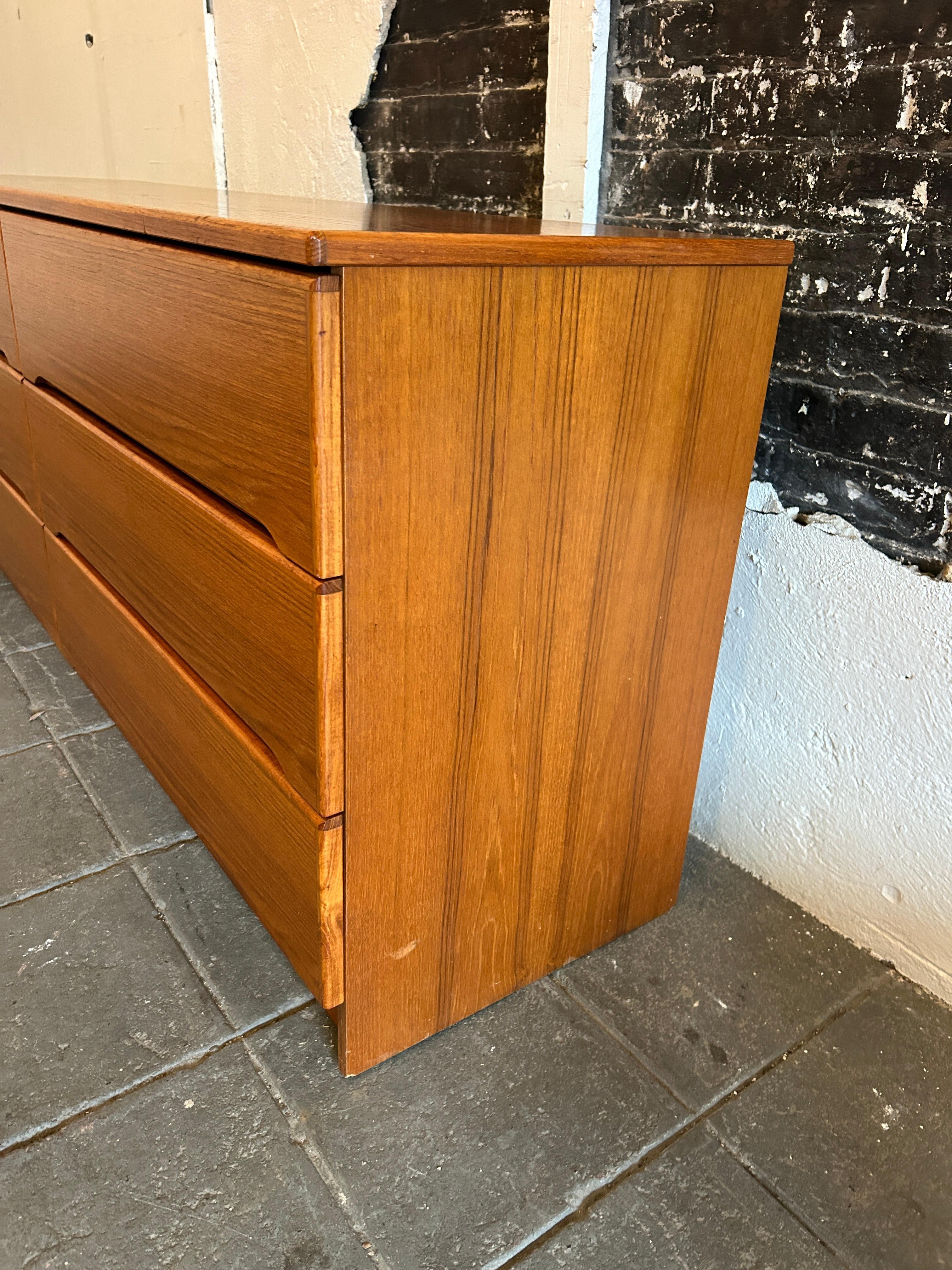 Late 20th Century Mid century Danish modern Teak 6 drawer dresser  For Sale