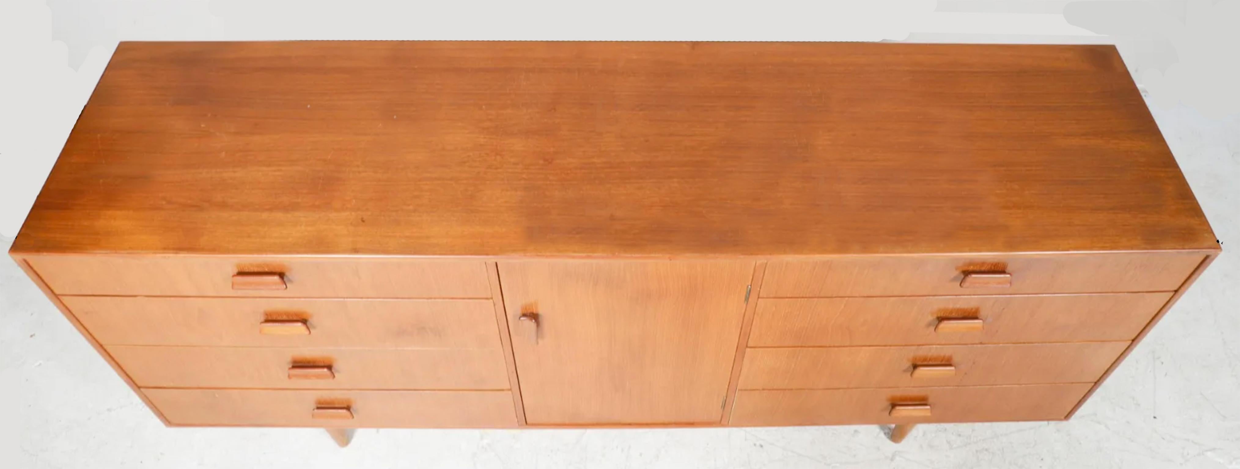 Woodwork Mid Century Danish Modern Teak 8 Drawer Dresser by Torben Strandgaard For Sale