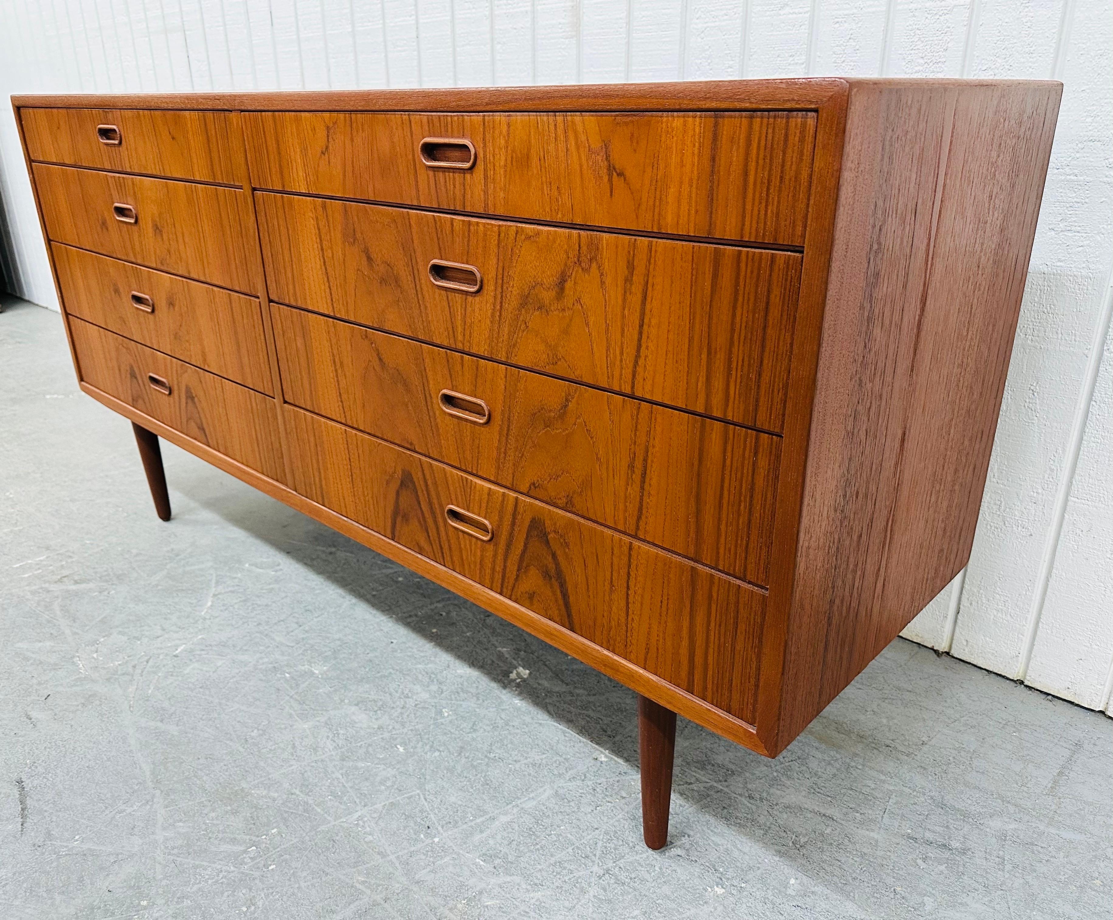 Mid-Century Modern Mid-Century Danish Modern Teak 8-Drawer Dresser