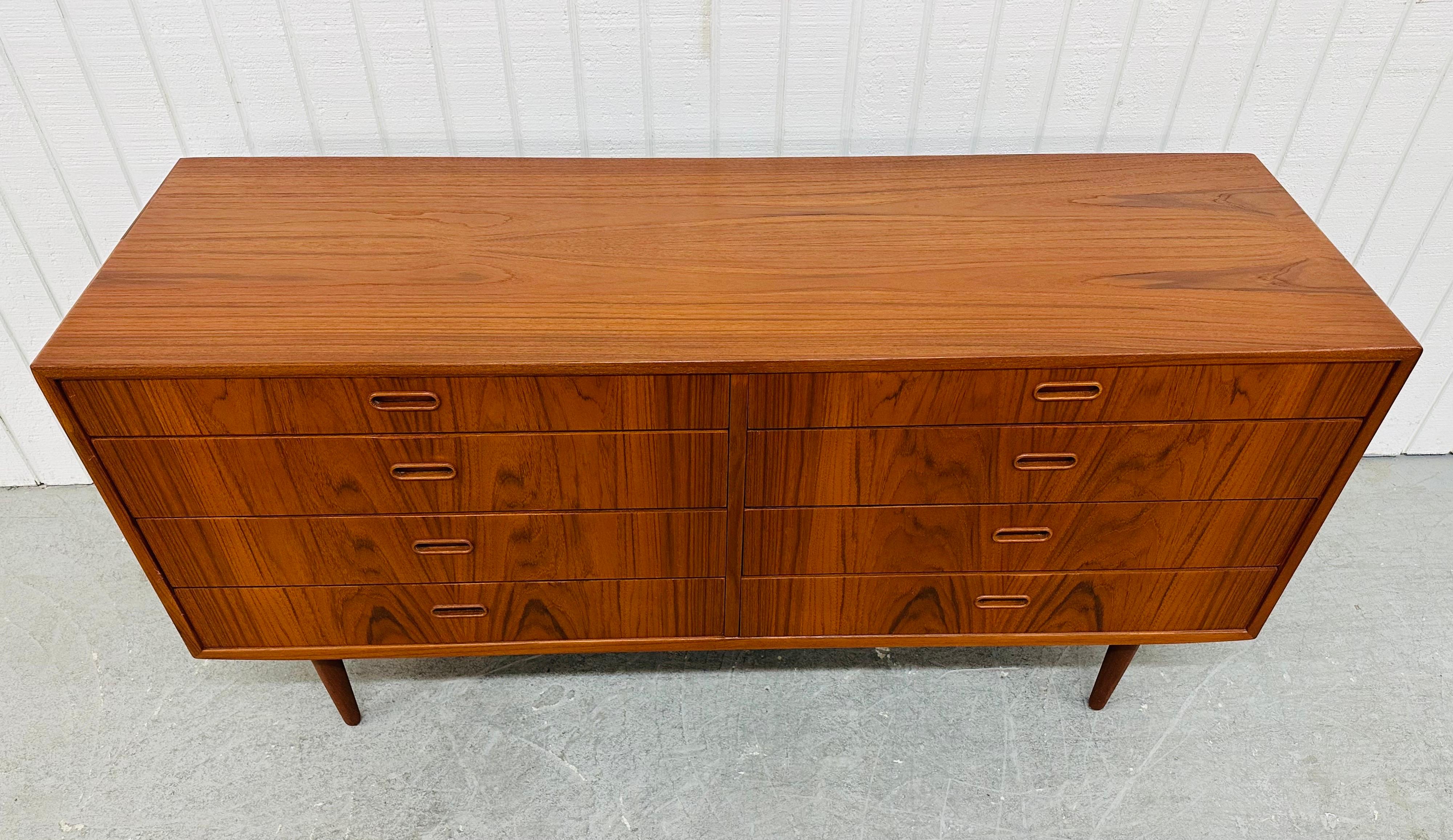 20th Century Mid-Century Danish Modern Teak 8-Drawer Dresser