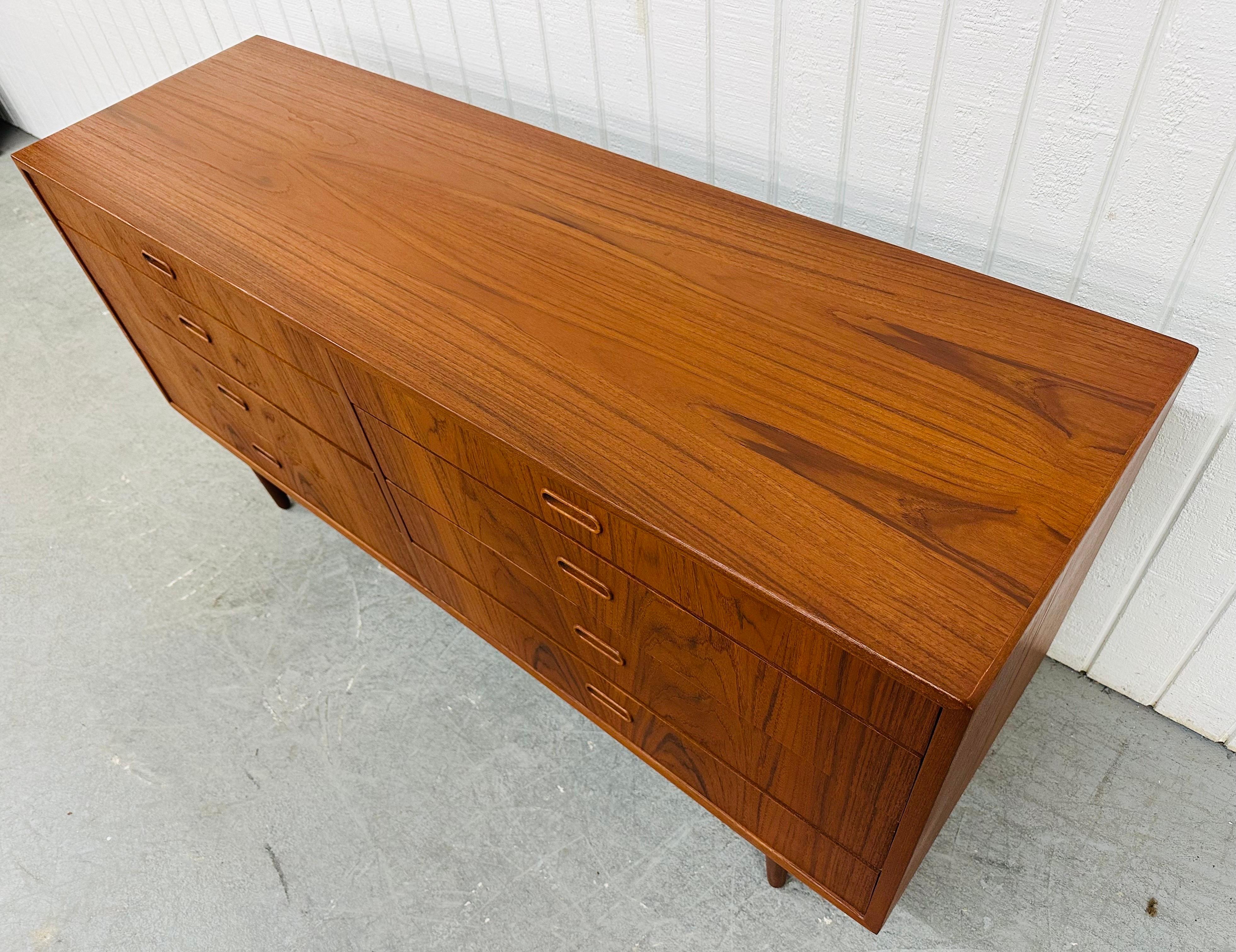 Wood Mid-Century Danish Modern Teak 8-Drawer Dresser