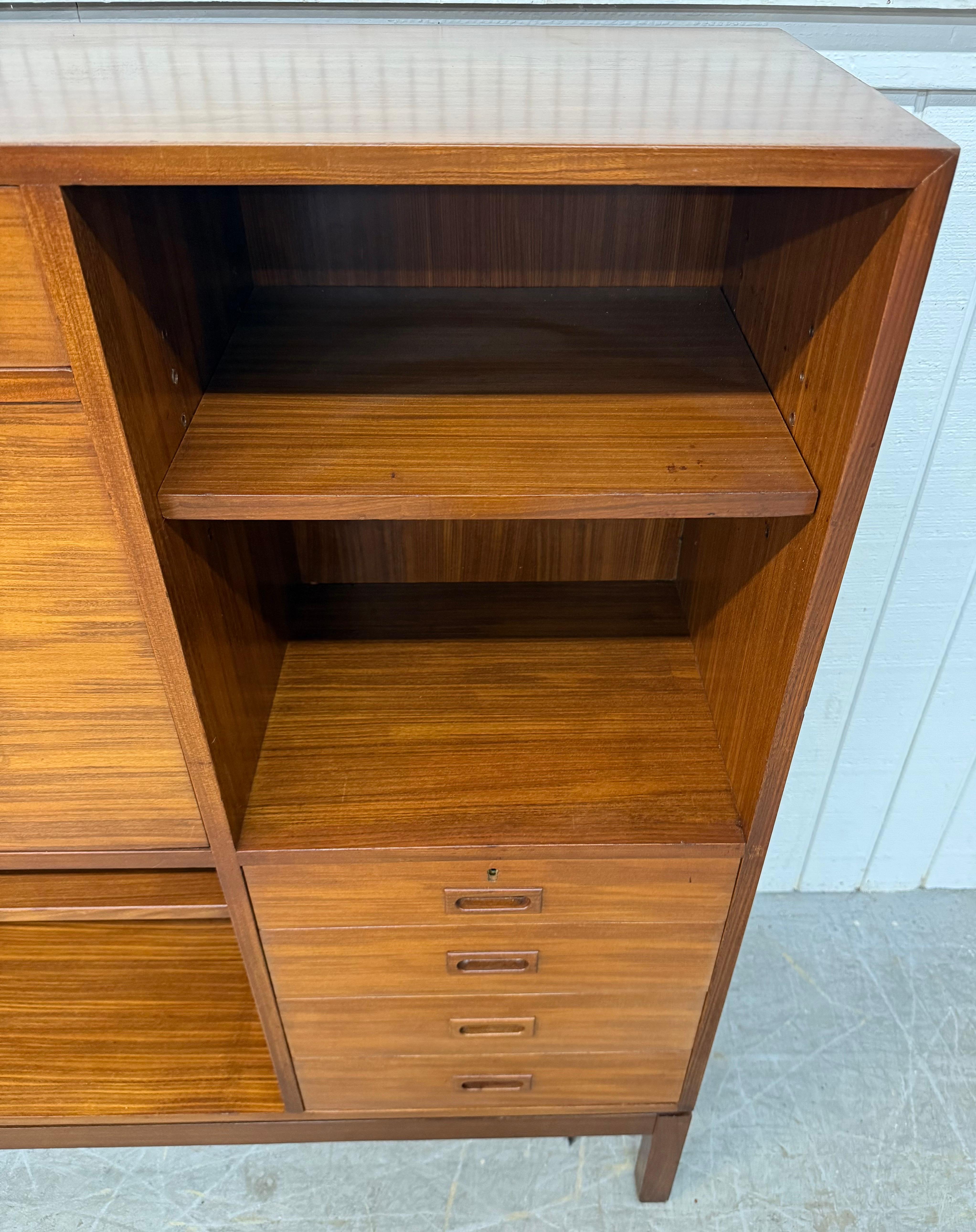 Mid-Century Danish Modern Teak Bar Cabinet For Sale 6