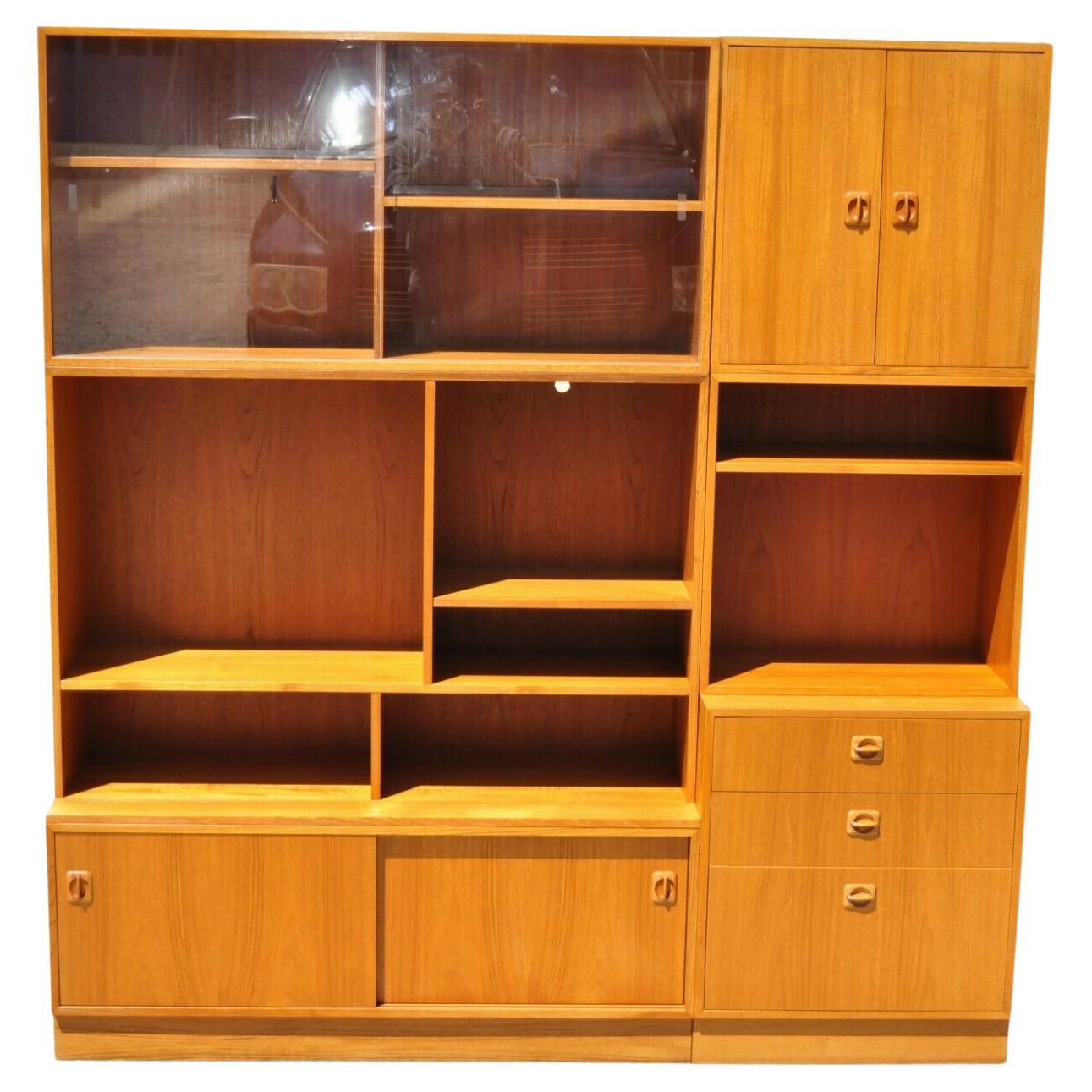 Mid Century Danish Modern Teak Bookcase Wall Unit Credenza Cabinet For Sale