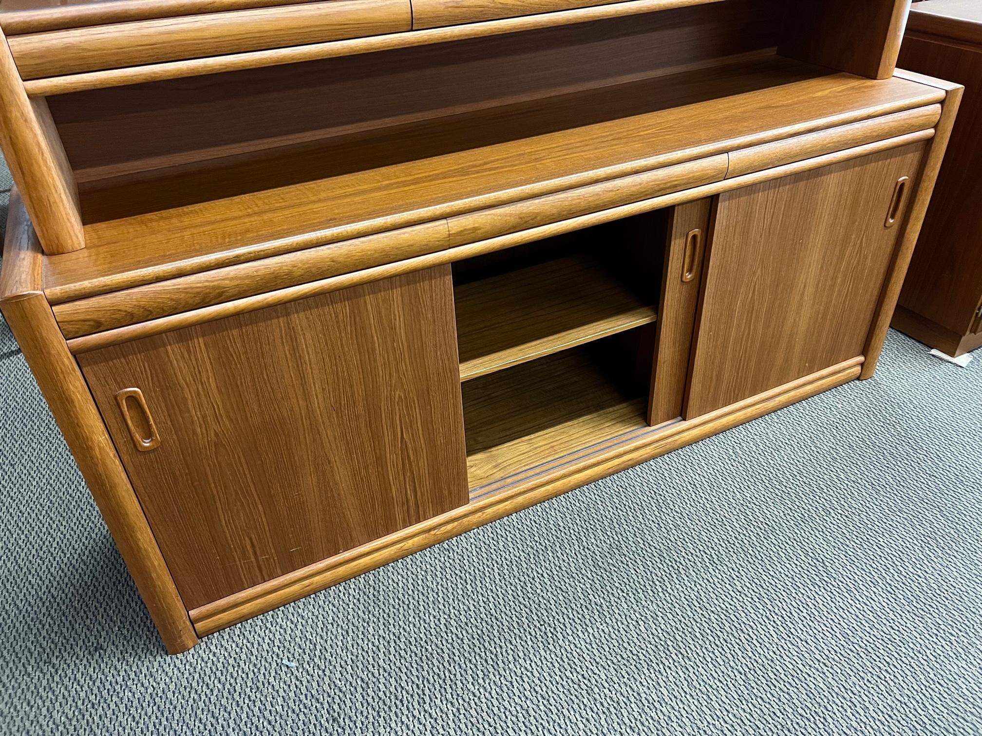 Mid Century Danish Modern Teak Buffet Display China Cabinet With Hutch And Light 4