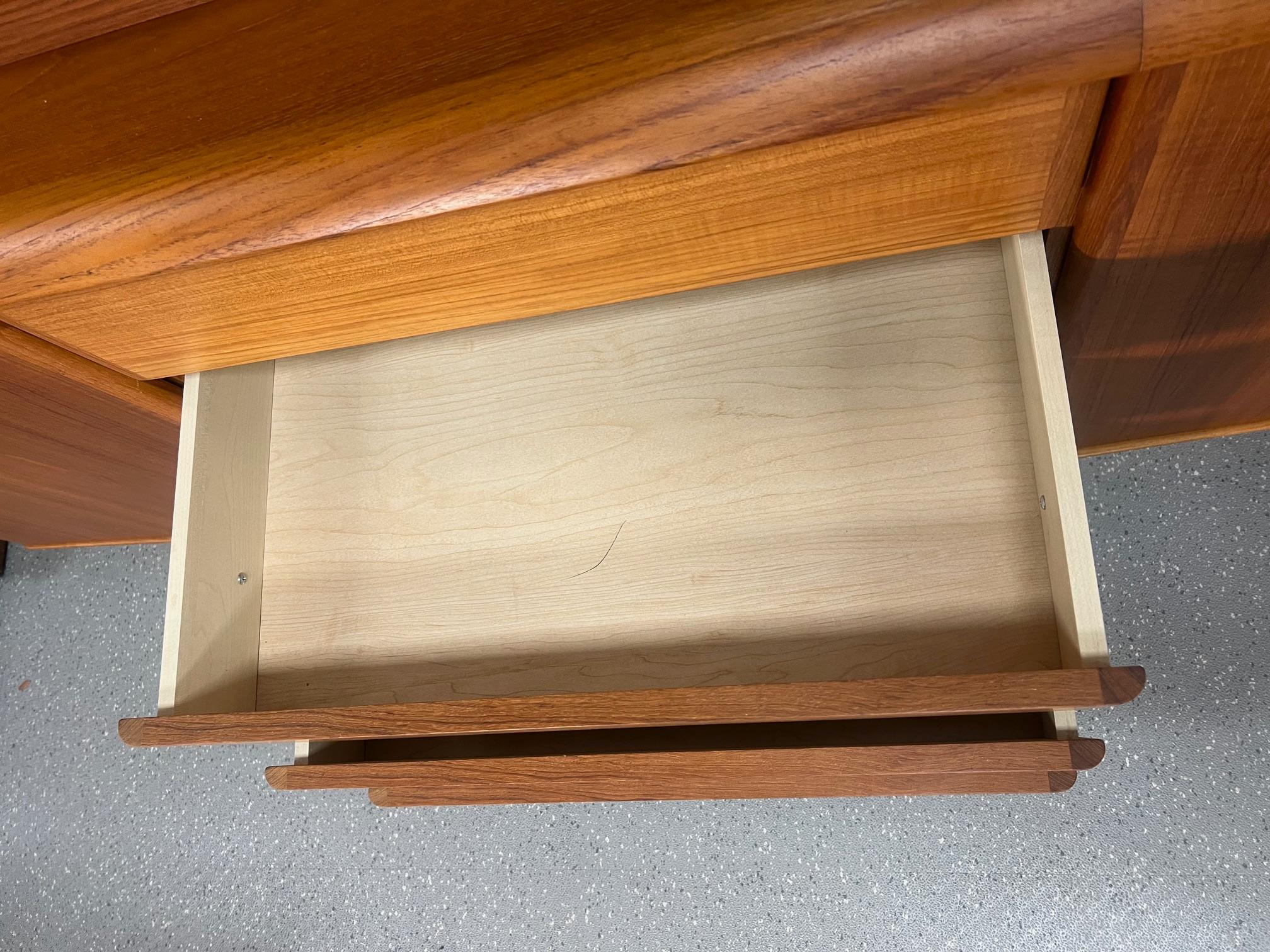 Mid Century Danish Modern Teak Buffet Hutch Display China Cabinet Bow Front For Sale 7