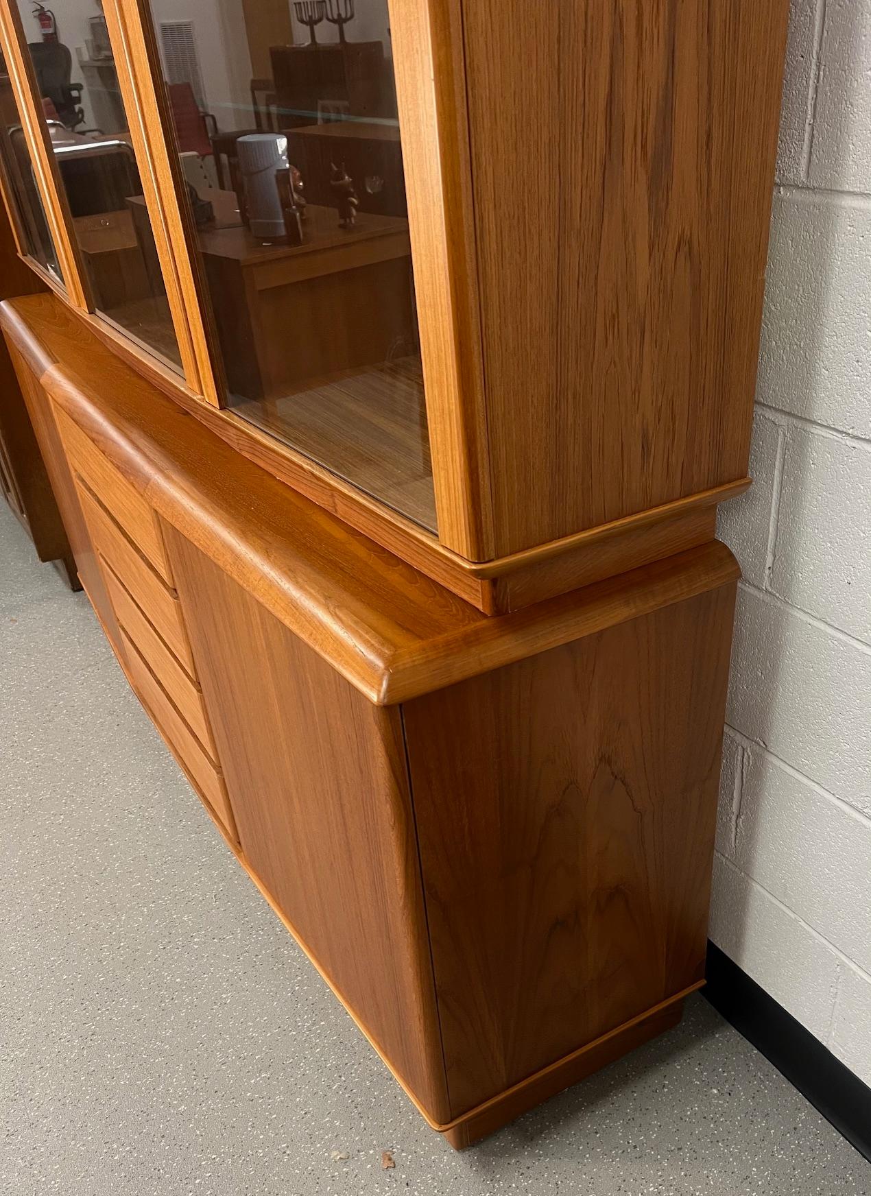 Mid Century Danish Modern Teak Buffet Hutch Display China Cabinet Bow Front For Sale 10