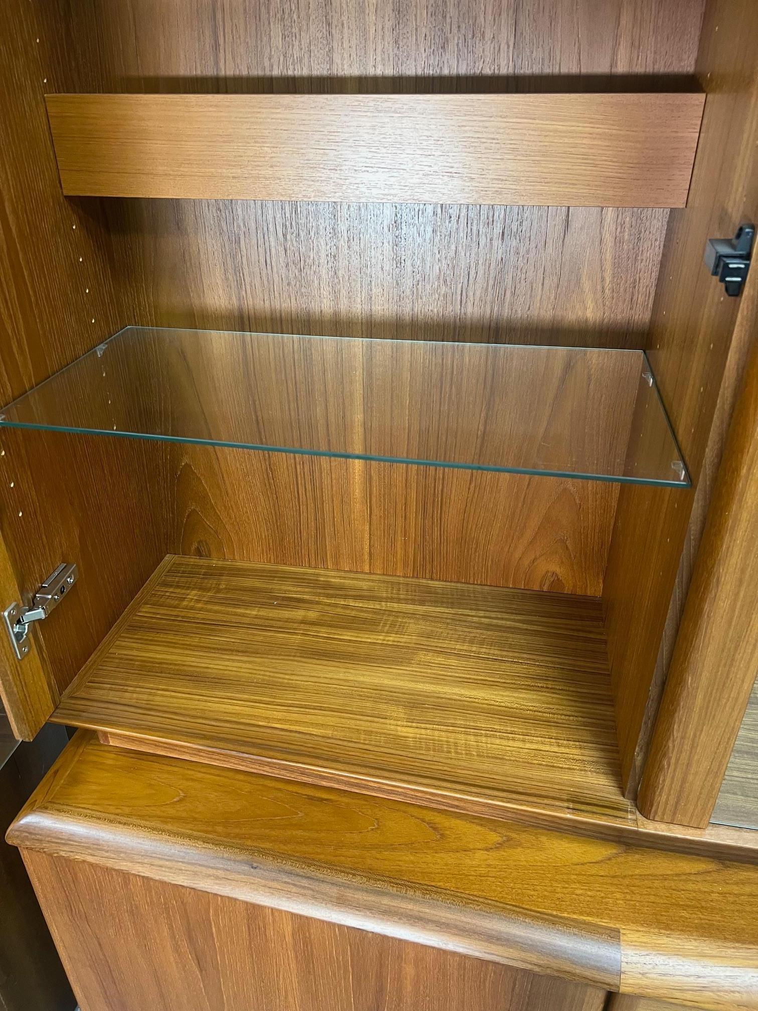 Veneer Mid Century Danish Modern Teak Buffet Hutch Display China Cabinet Bow Front For Sale