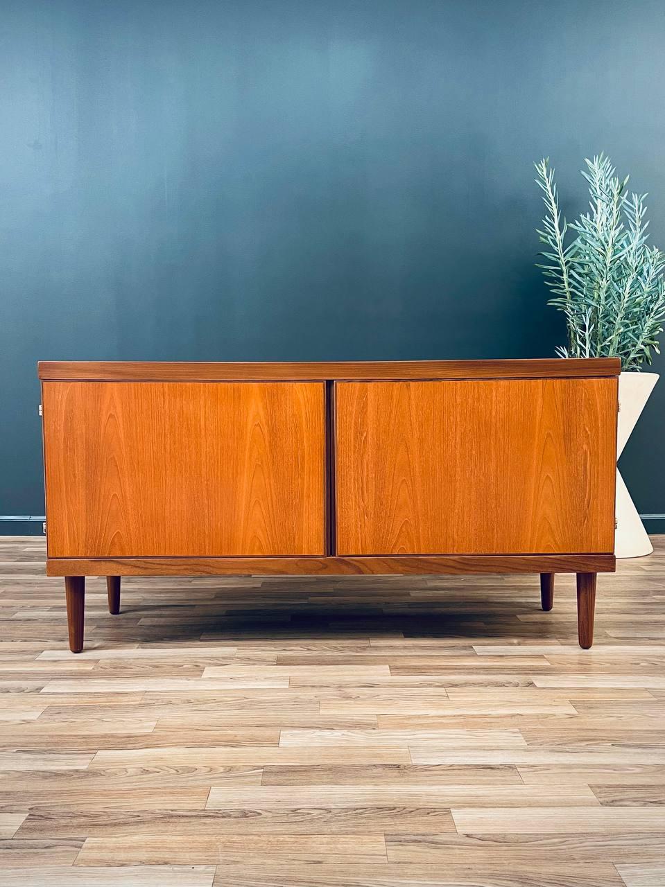 American Newly Refinished - Mid-Century Danish Modern Teak Credenza by Hans Olsen For Sale