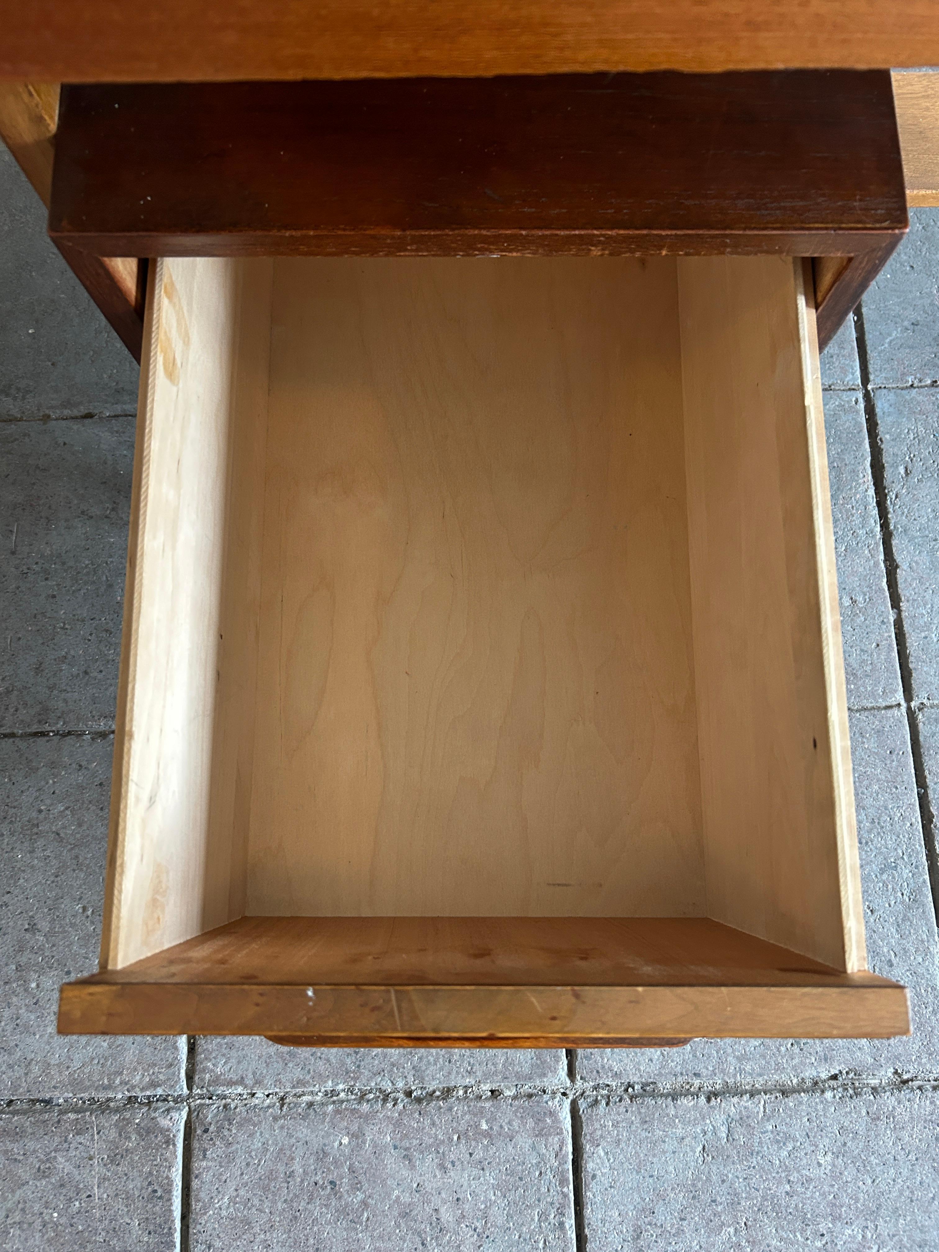 Mid century danish modern teak desk with 3 drawers  For Sale 4