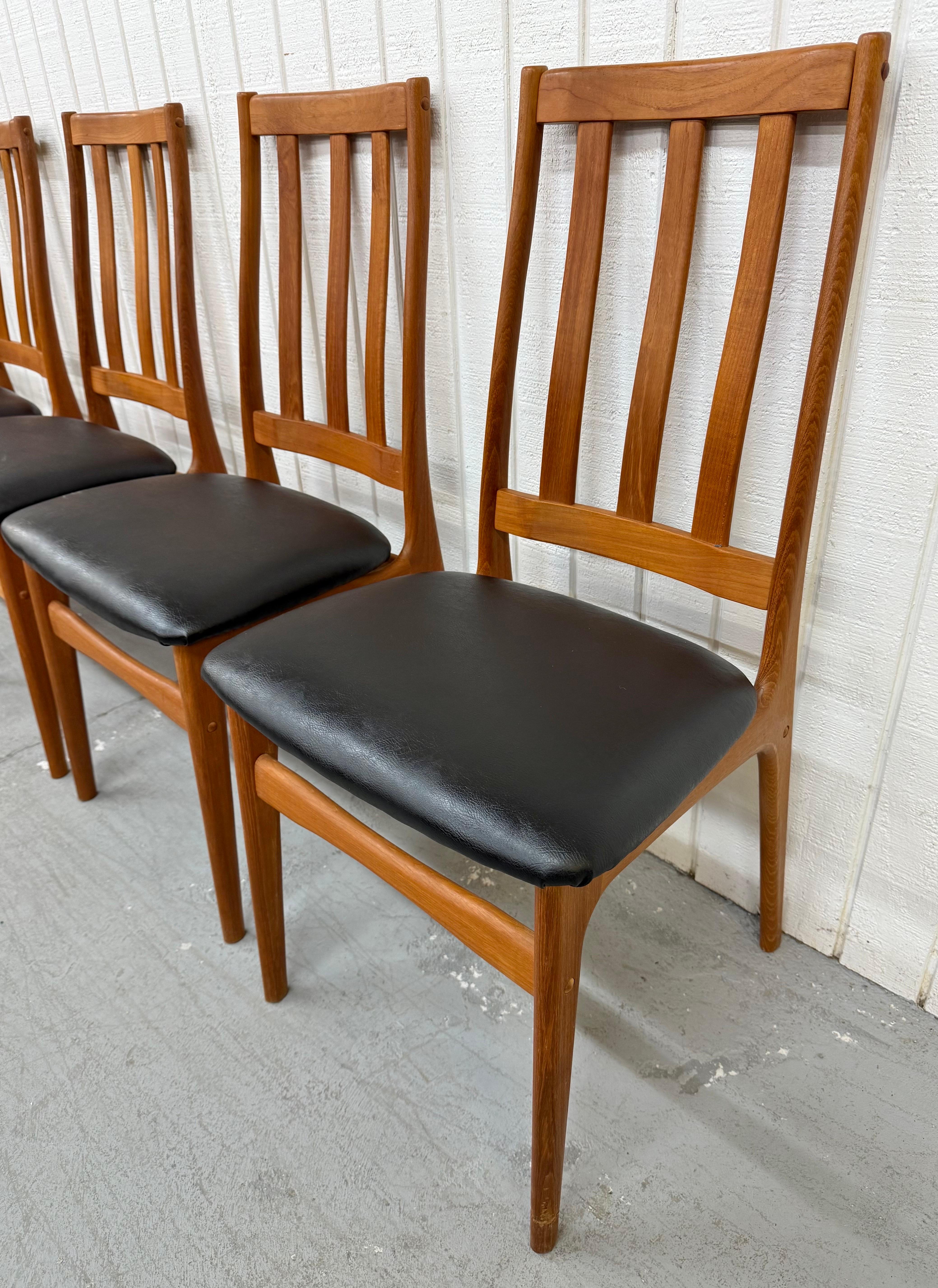 Mid-Century moderno Sedie da pranzo in teak moderne danesi del metà del secolo - Set di 6 in vendita