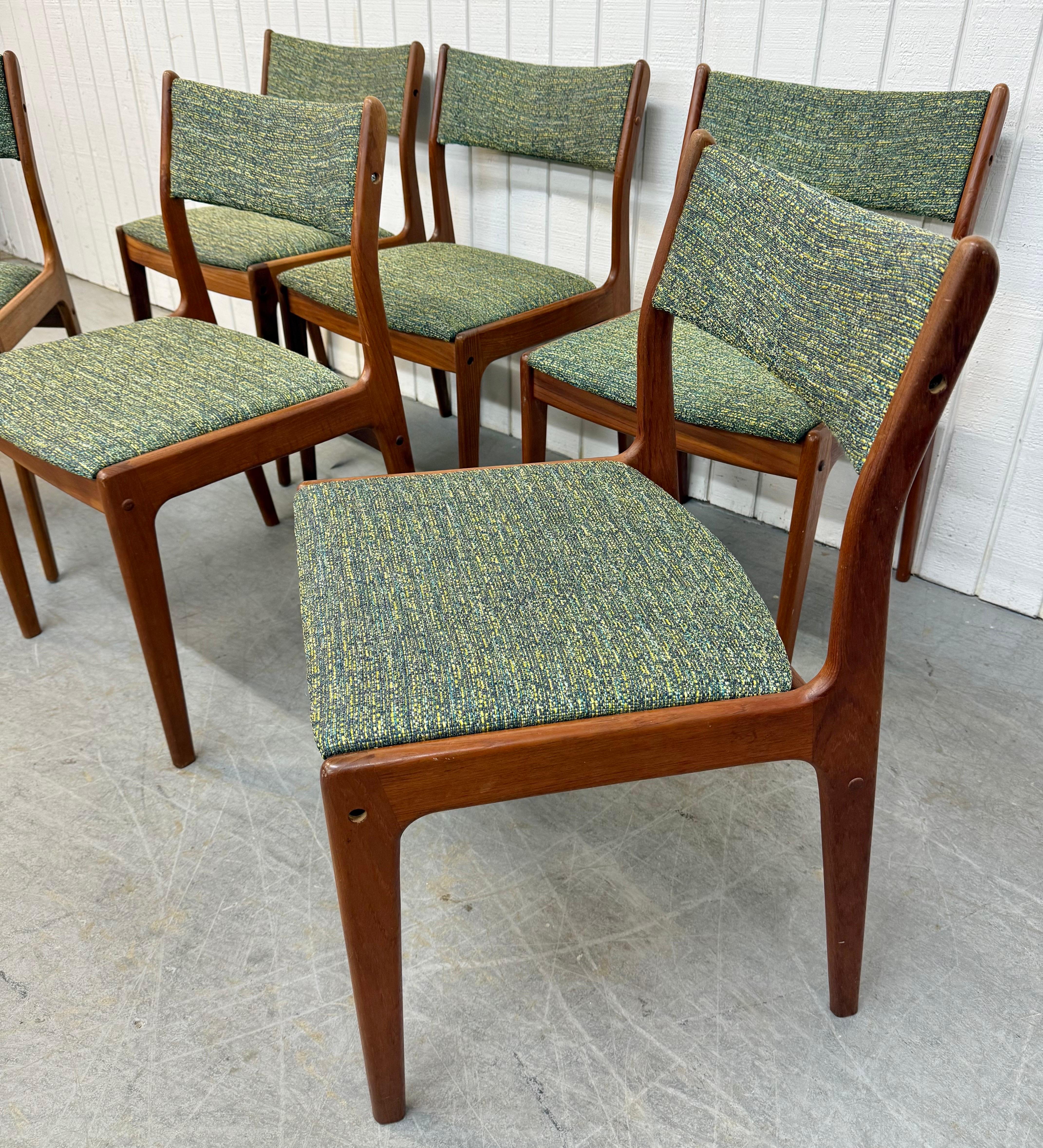 Mid-Century moderno Sedie da pranzo in teak moderne danesi del metà del secolo - Set di 6 in vendita
