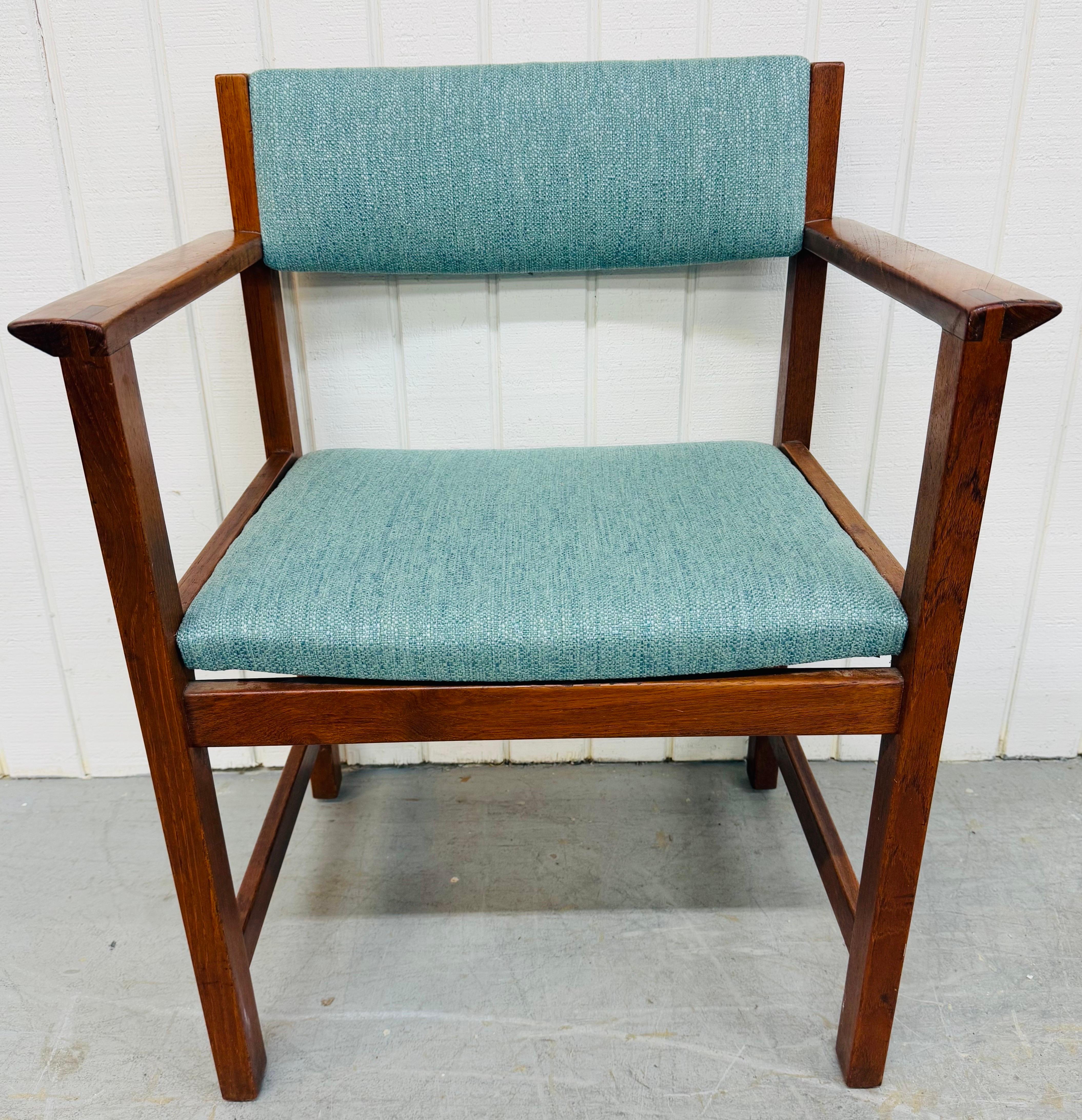 XX secolo Sedie da pranzo in teak moderne danesi del metà del secolo - Set di 6 in vendita