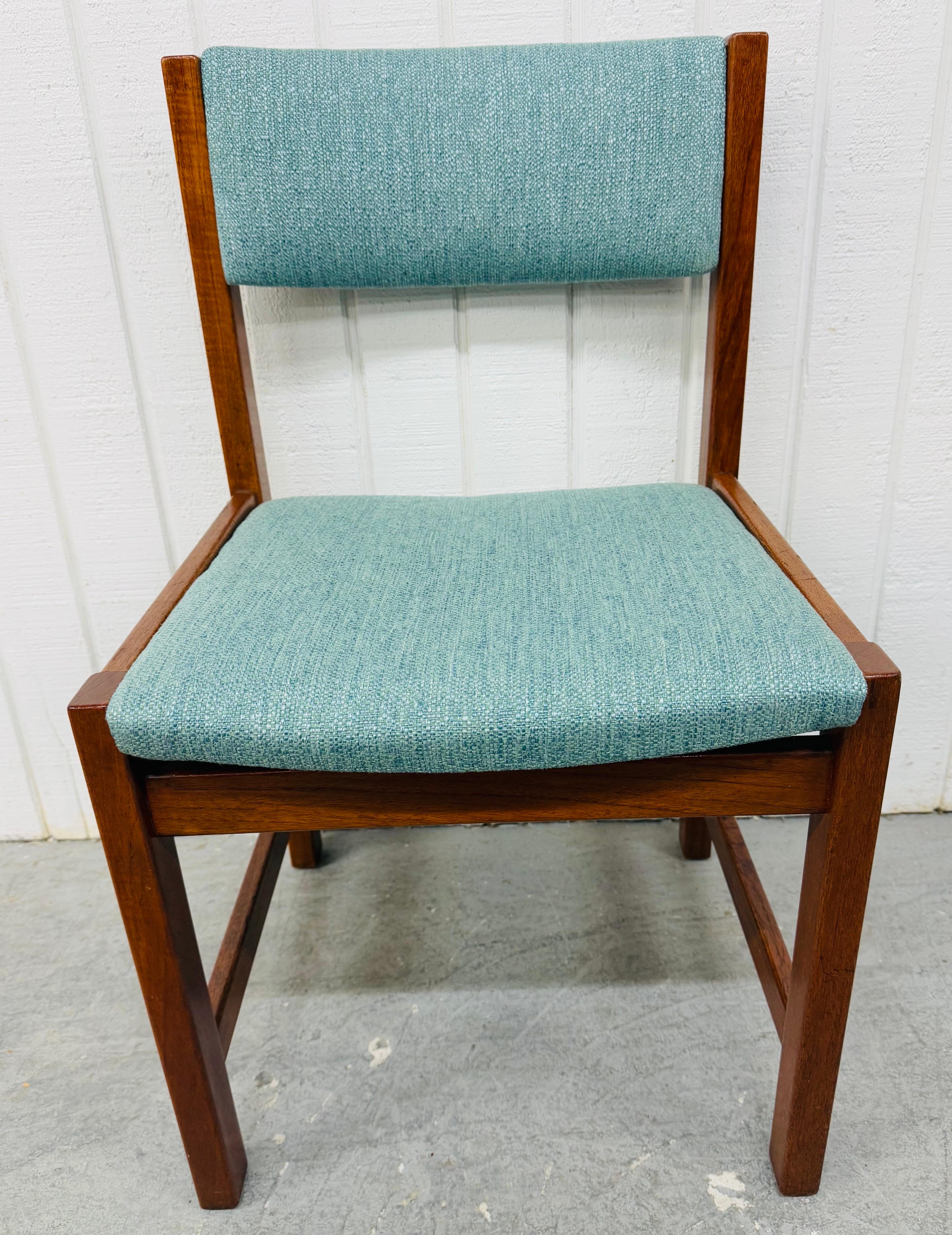 Sedie da pranzo in teak moderne danesi del metà del secolo - Set di 6 in vendita 2