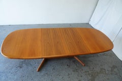Dänisch-moderner Teak-Esstisch von Benny A. Linden aus der Jahrhundertmitte mit zwei Einlegeplatten