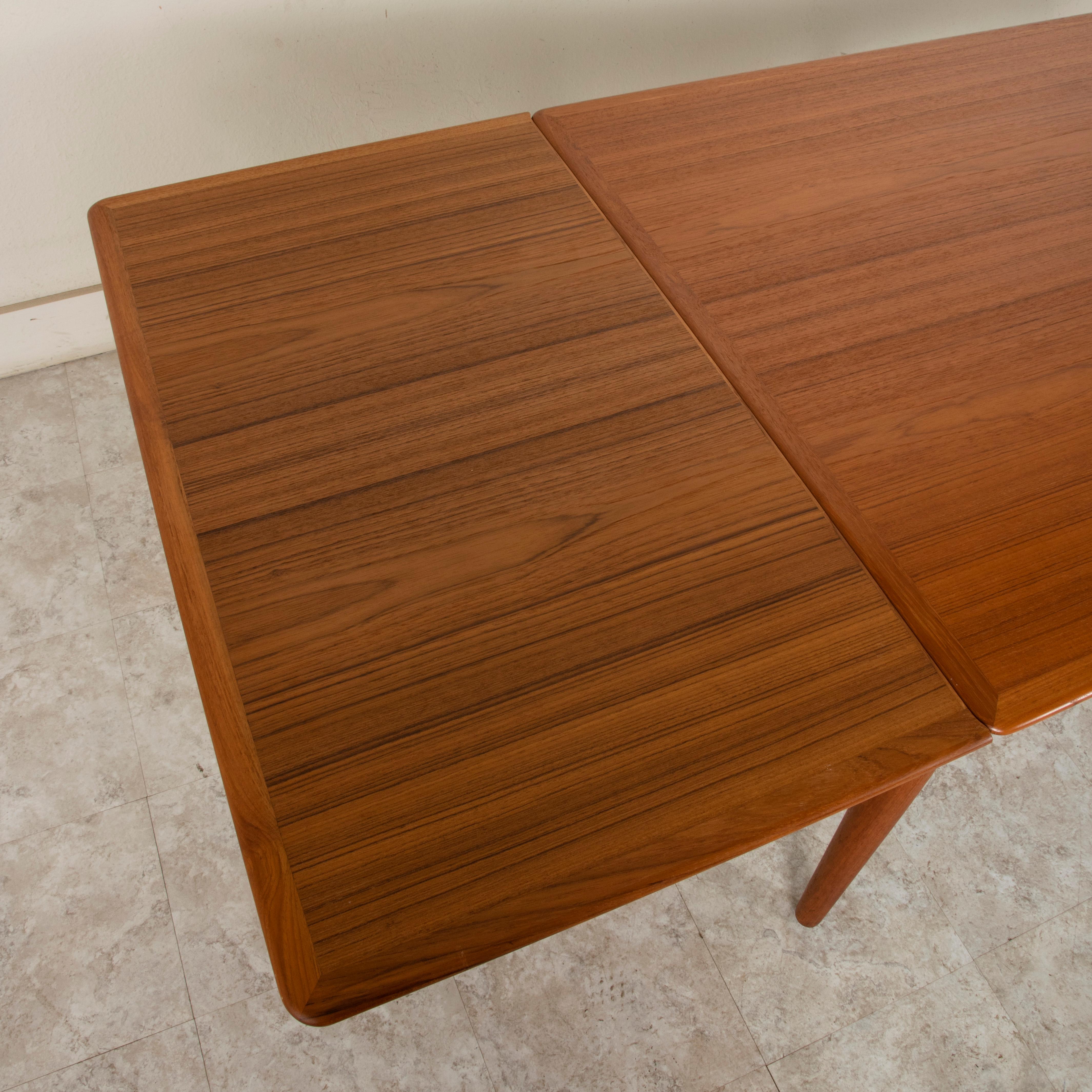 Midcentury Danish Modern Teak Dining Table with Draw Leaves 2