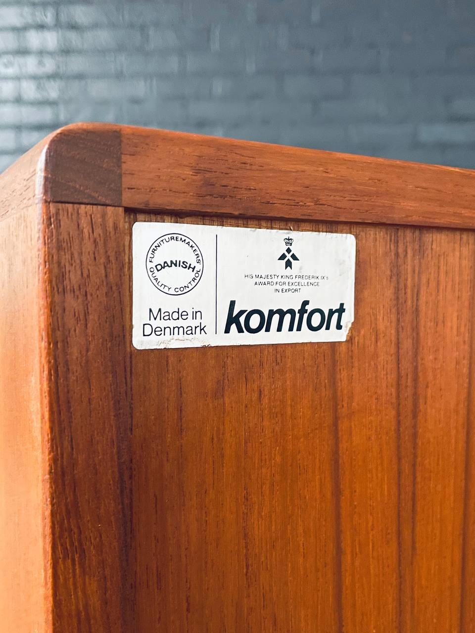 Newly Refinished - Mid-Century Danish Modern Teak Dresser by Komfort For Sale 5