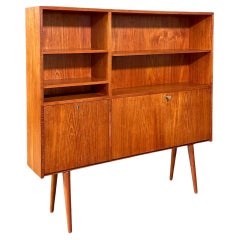 Mid-Century Danish Modern Teak Drop-Down Bücherregal