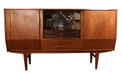 Mid Century Danish Modern Teak Dry Bar Sideboard Credenza c 1950/60's
