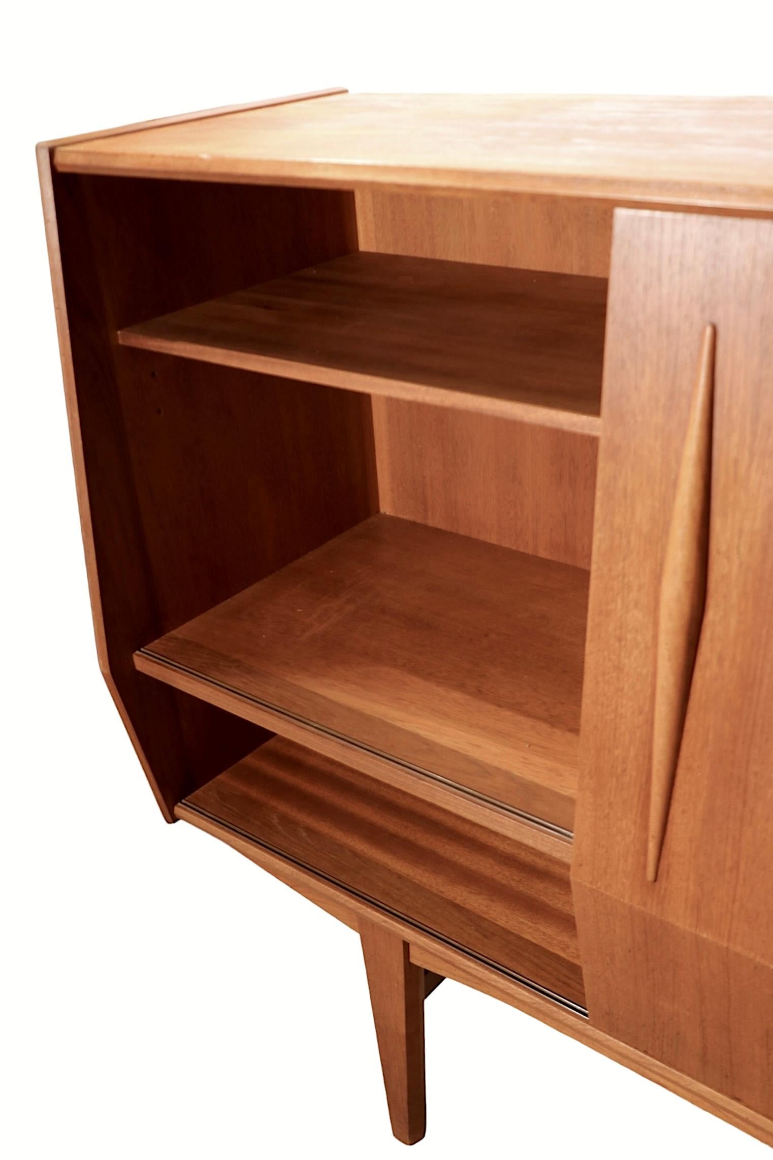 20th Century Mid Century Danish Modern Teak Dry Bar Sideboard Credenza c 1950/60's For Sale