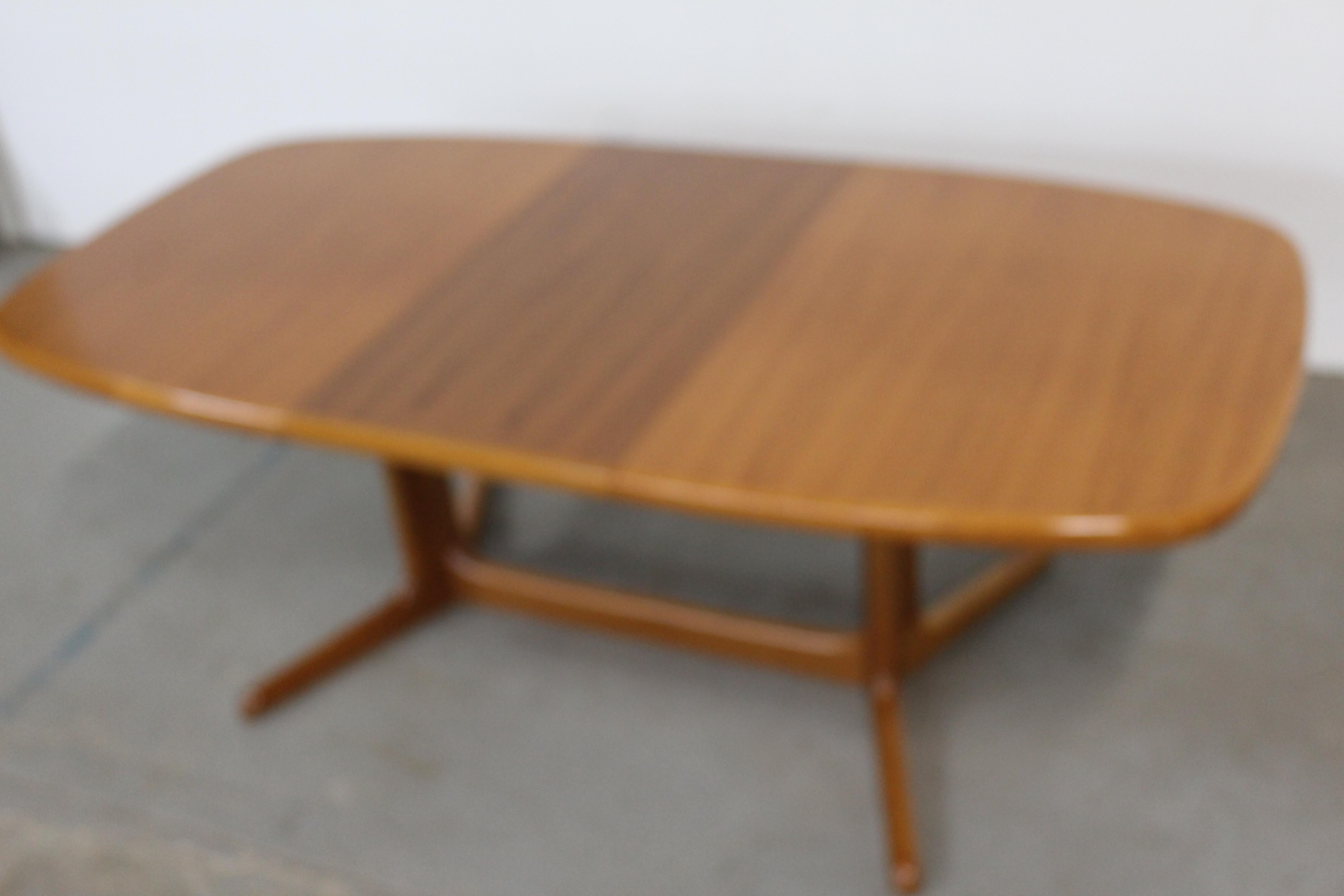 Mid-Century Danish Modern Teak Extendable Surfboard Dining Table 4