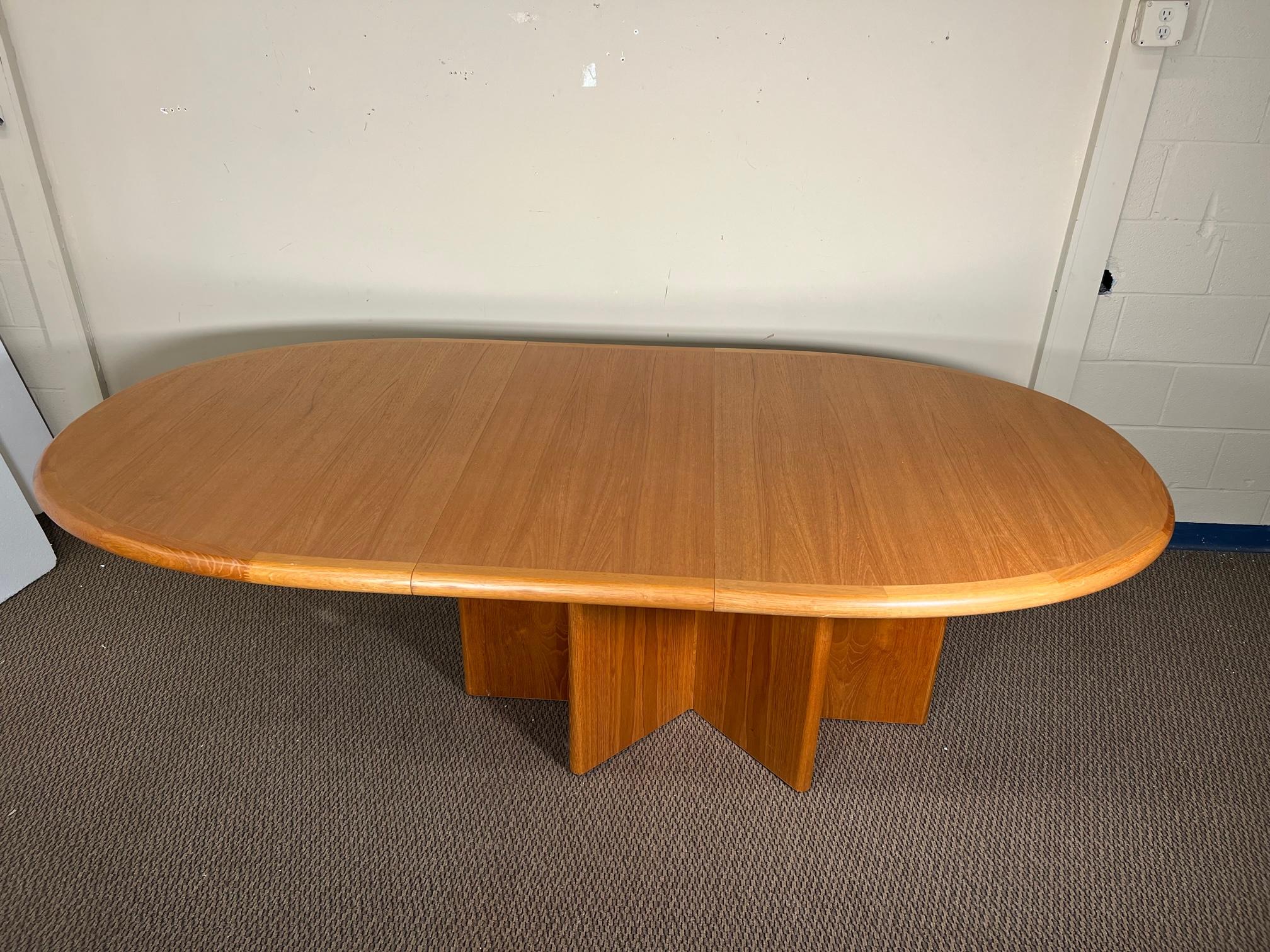 Midcentury Danish Modern Teak Extending Dining Table Ansager Mobler Seats 10 11