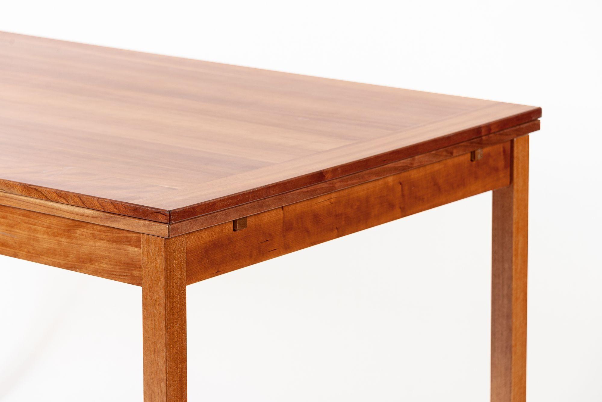Table de salle à manger en teck moderne danois du milieu du siècle Bon état - En vente à Detroit, MI